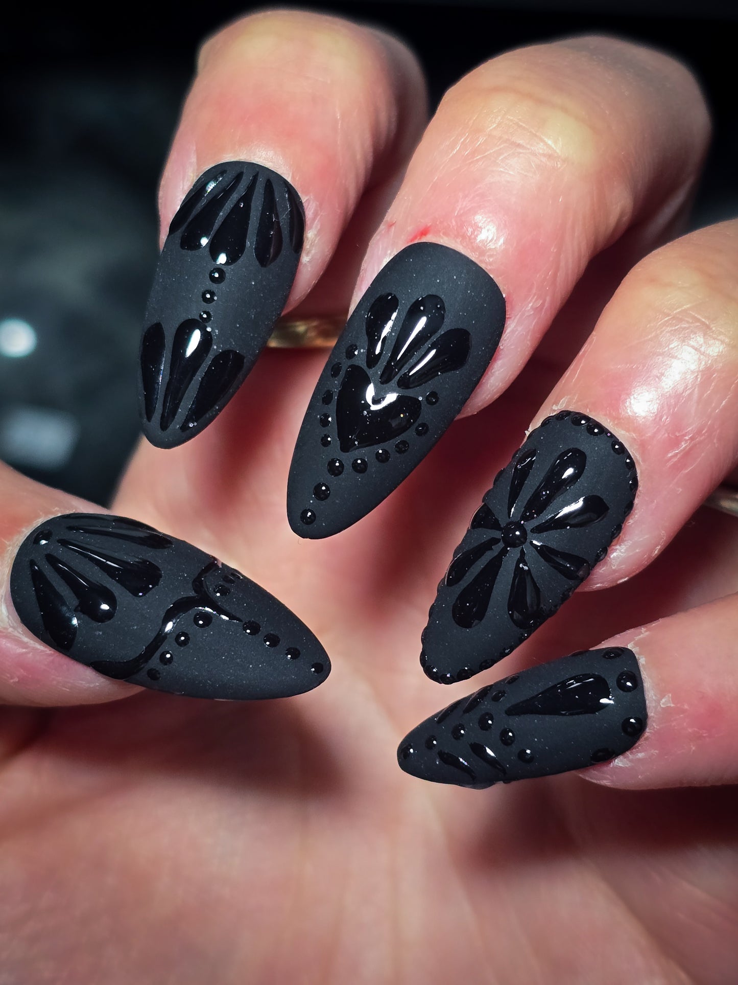 Shadow Bloom Press on Nail Set