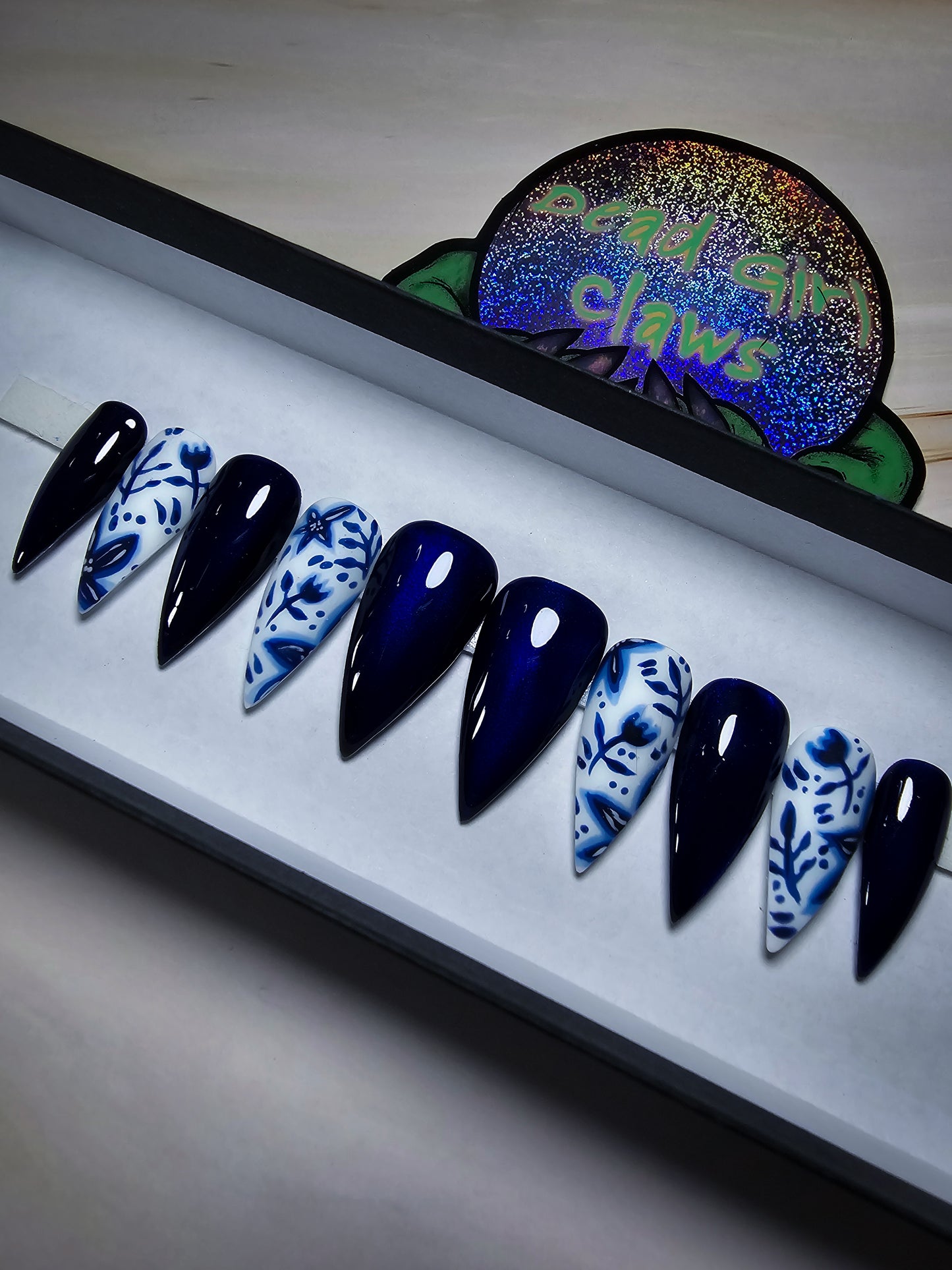 Porcelain Press on Nail Set