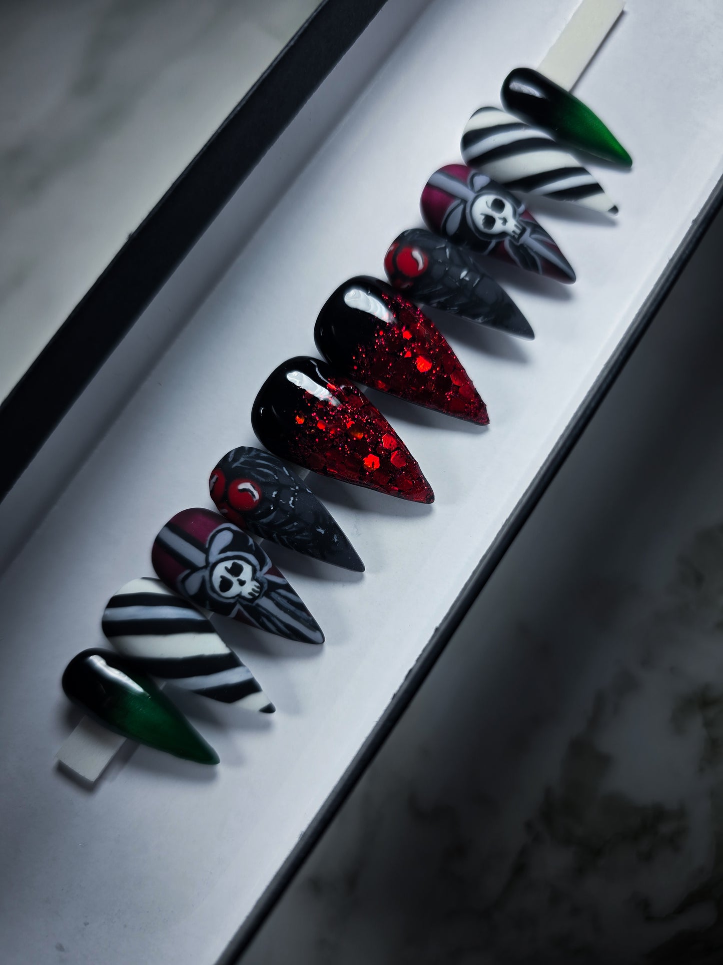 Holiday Magic Press on Nail Set