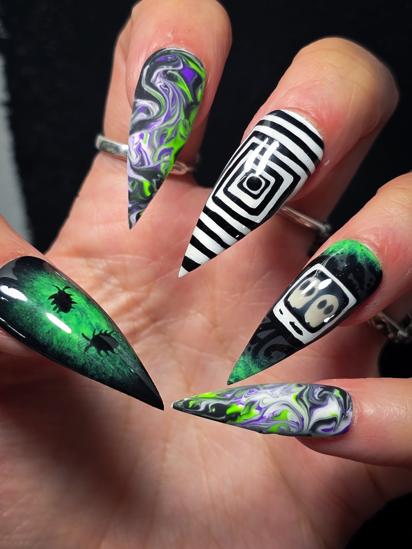 Ghost Hunter (Thermal & Glow) Press on Nail Set