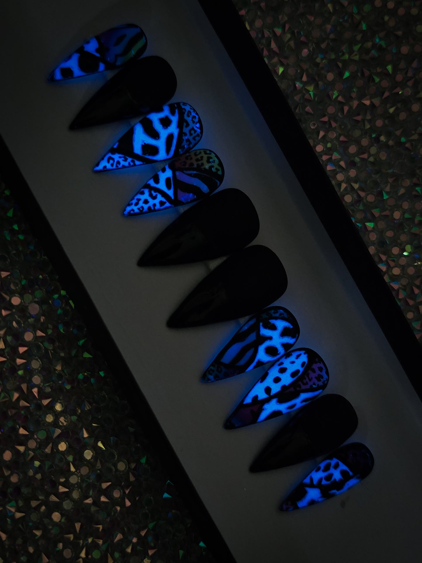 Wildcat Press on Nail Set (Thermal & Glow in the Dark)