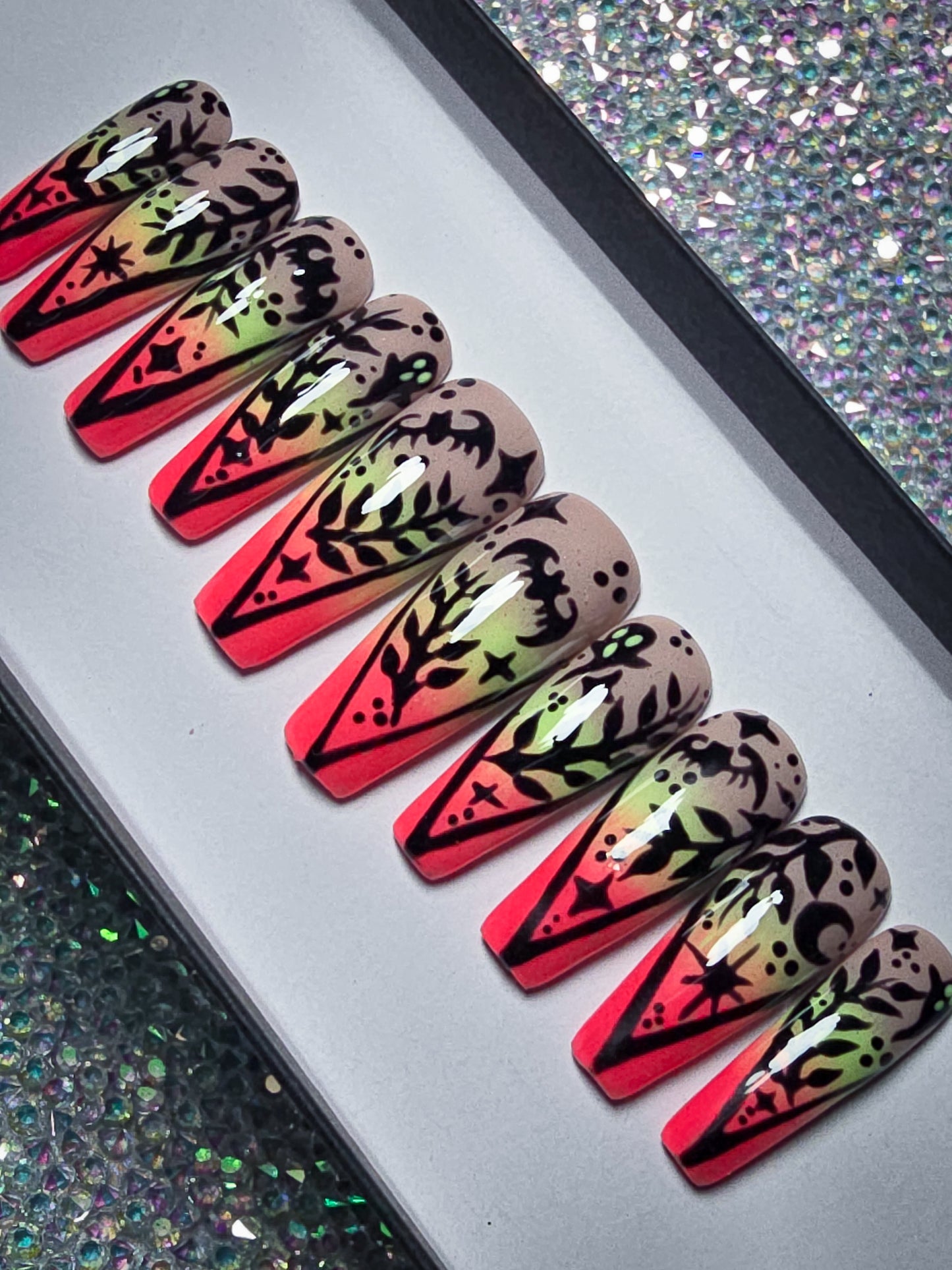 Spooky Summer Press on Nail Set
