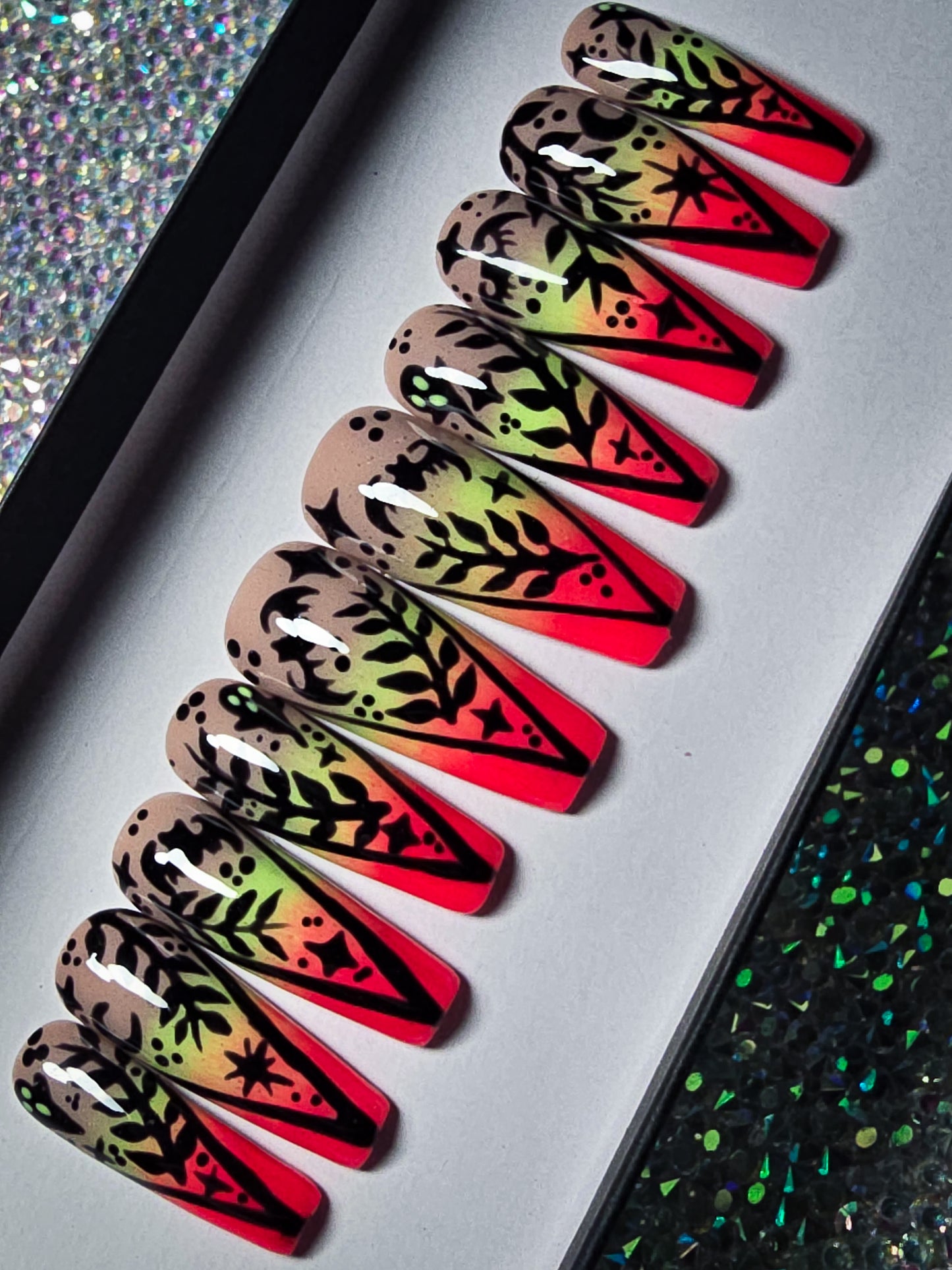 Spooky Summer Press on Nail Set