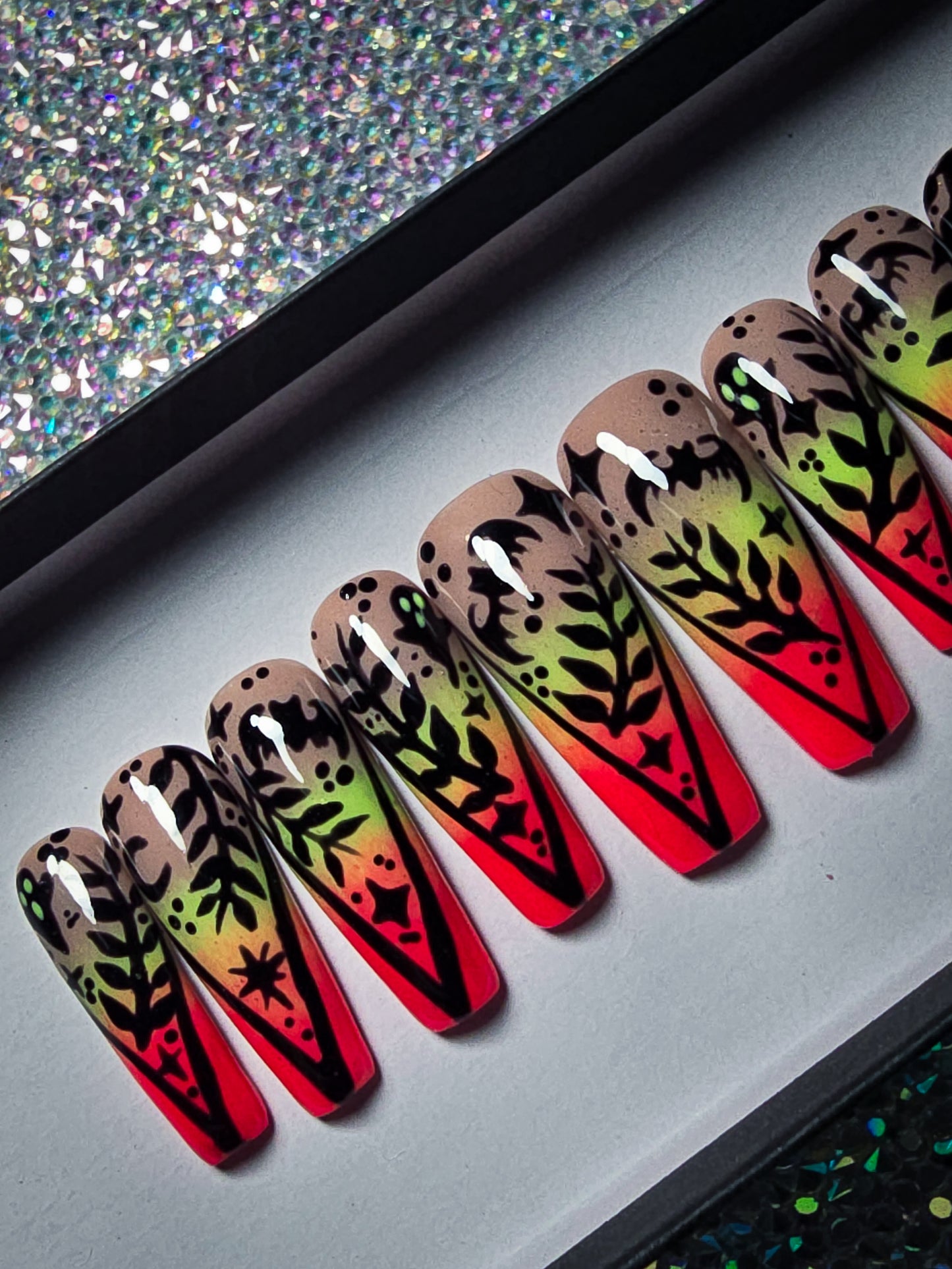Spooky Summer Press on Nail Set