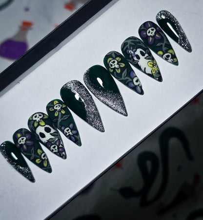 Moonlit Mortals Press on Nail Set (Glow in the Dark)