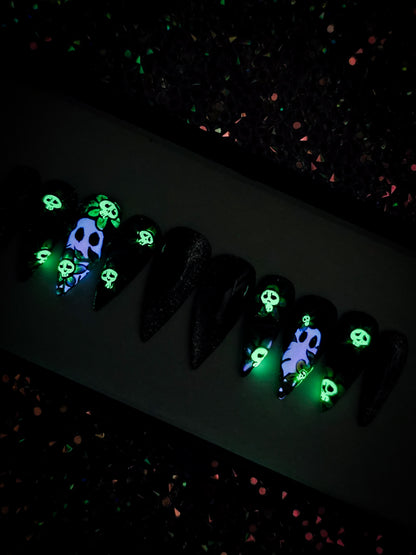 Moonlit Mortals Press on Nail Set (Glow in the Dark)