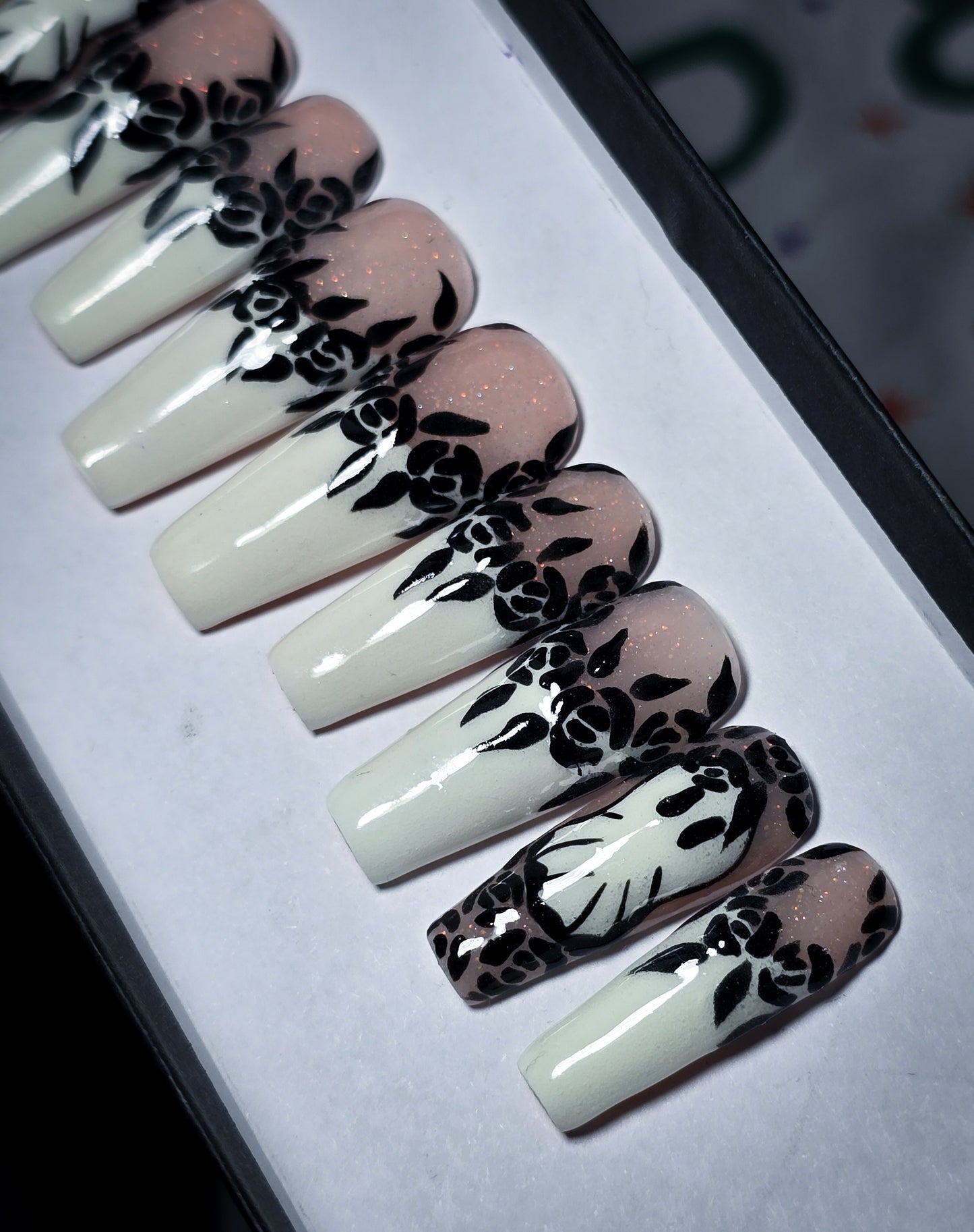 Gothic Glow Press on Nail Set (Glow in the Dark)