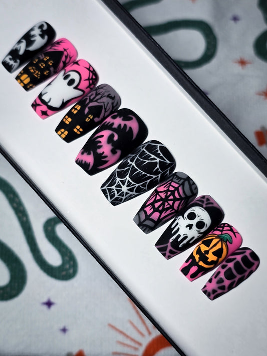 Haunted Press on Nail Set