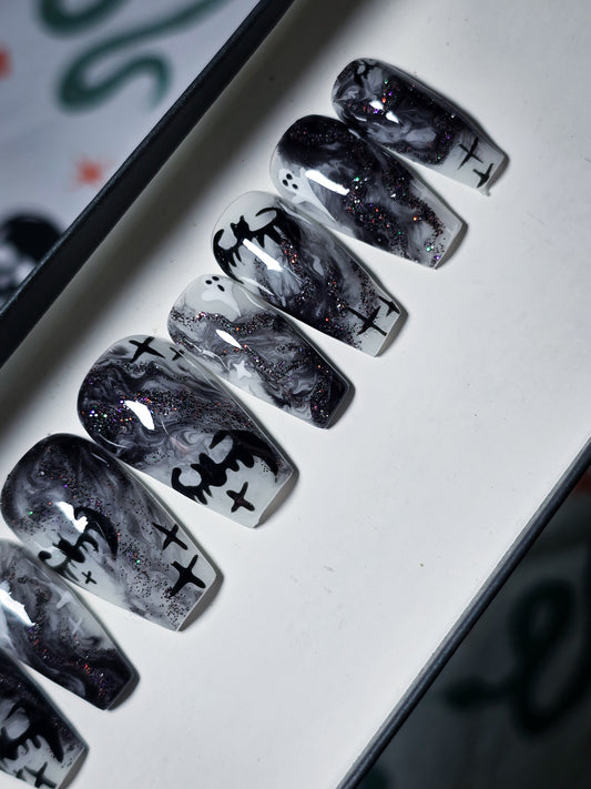 Graveyard Smoke Press on Nail Set