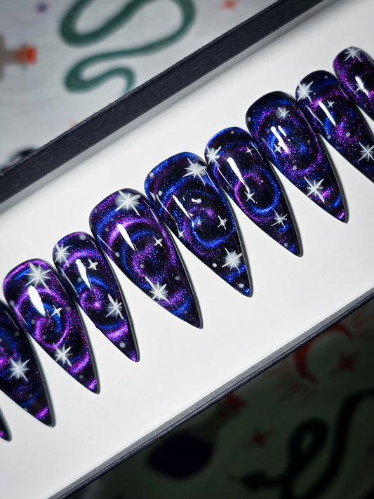 Stardust Swirls Press on Nail Set