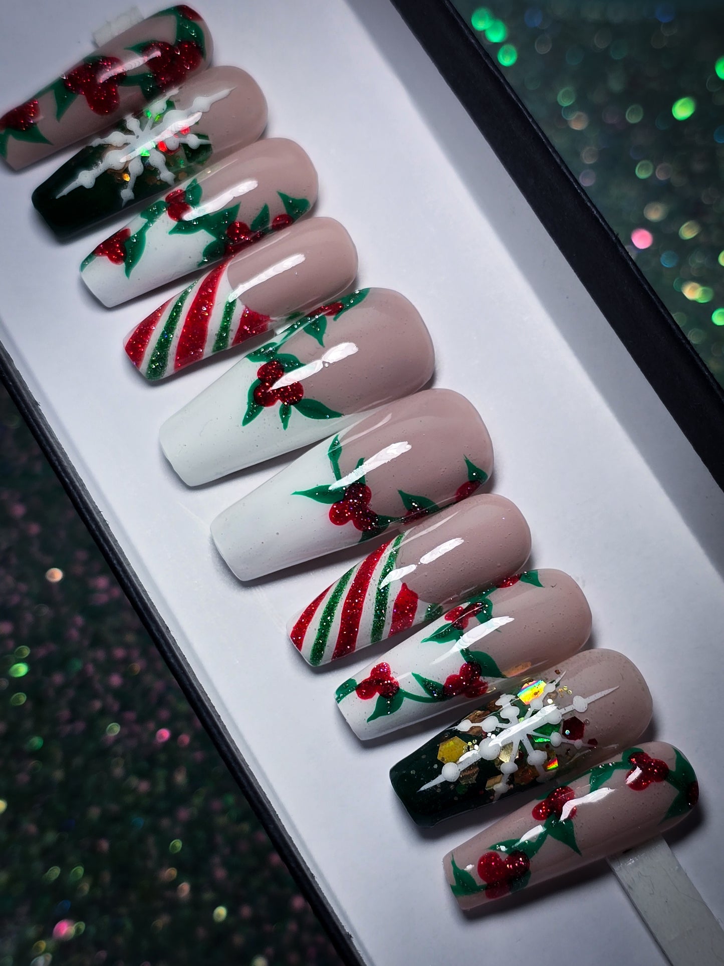Christmas Cheer Press on Nail Set