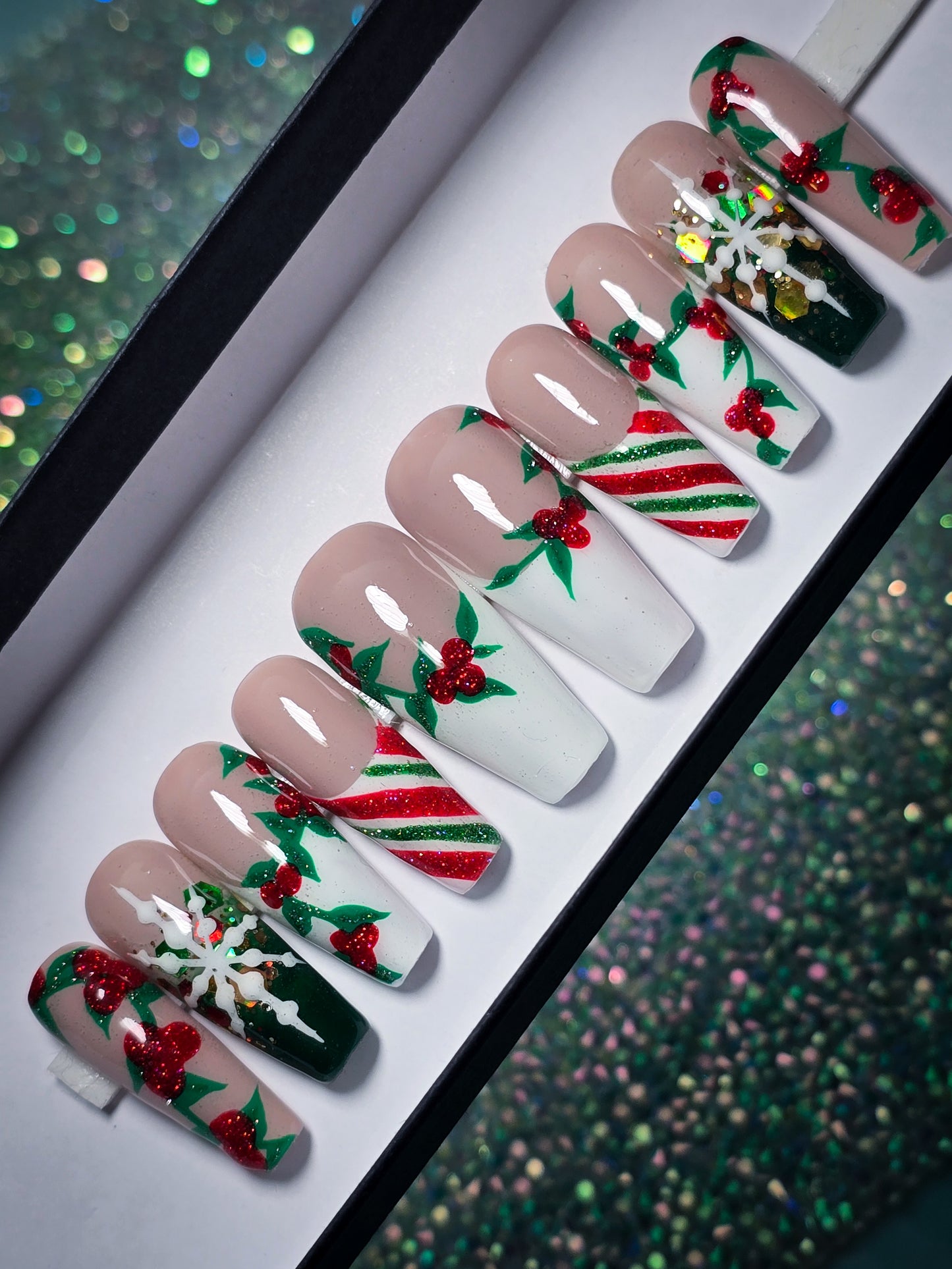Christmas Cheer Press on Nail Set