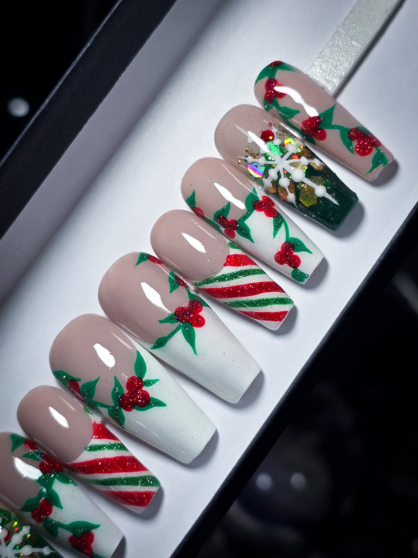 Christmas Cheer Press on Nail Set