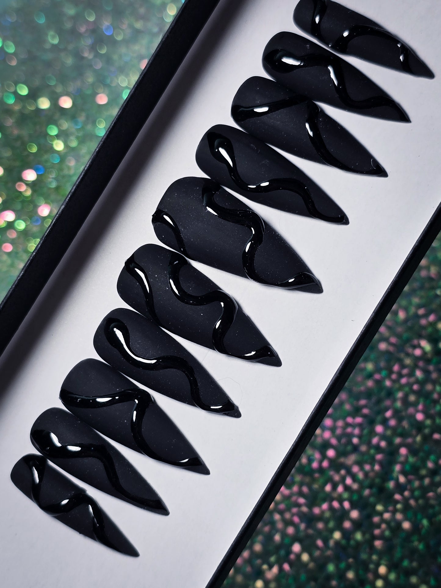 Venom Press on Nail set