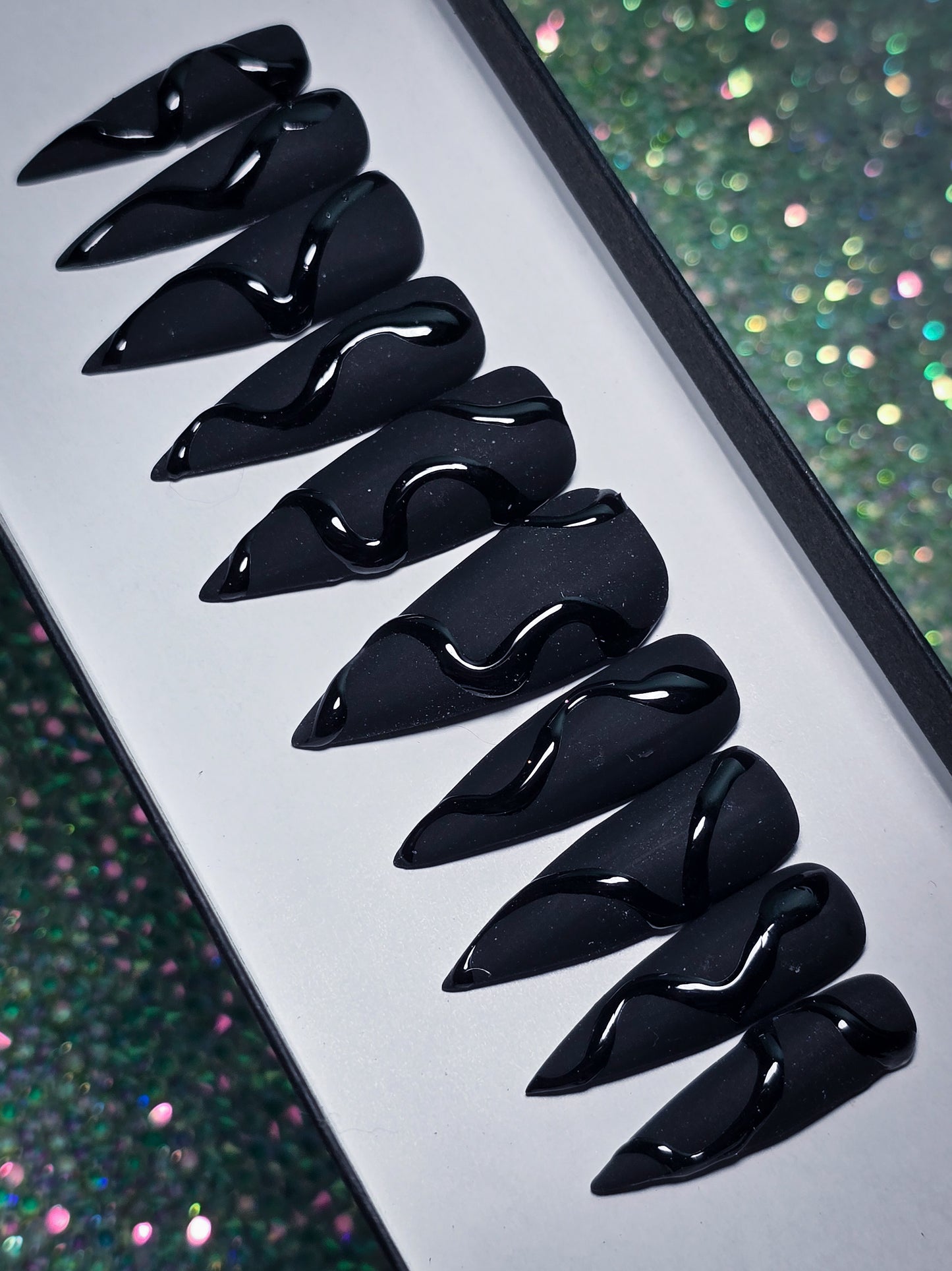 Venom Press on Nail set