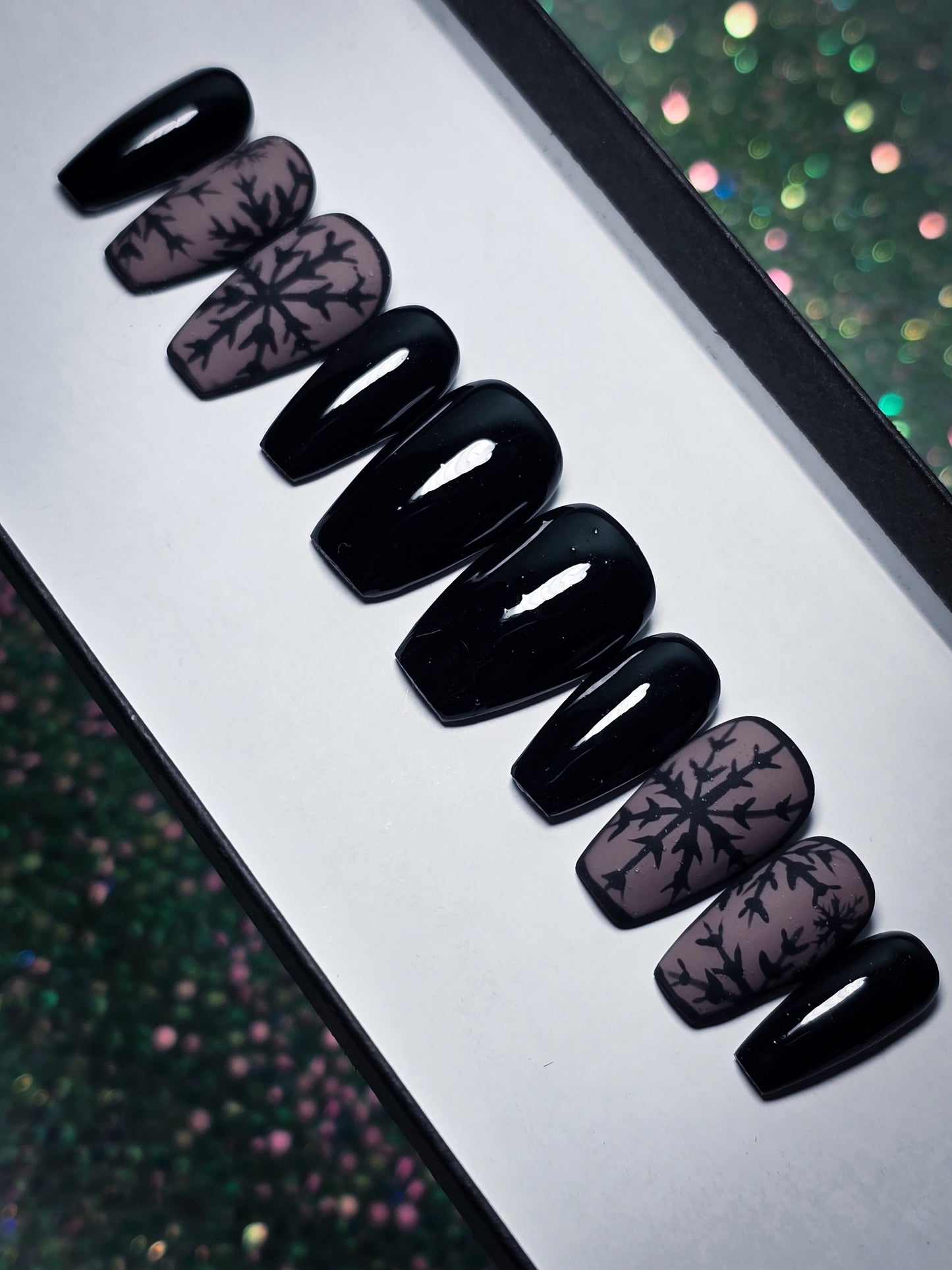 Dark Winter Press on Nail Set