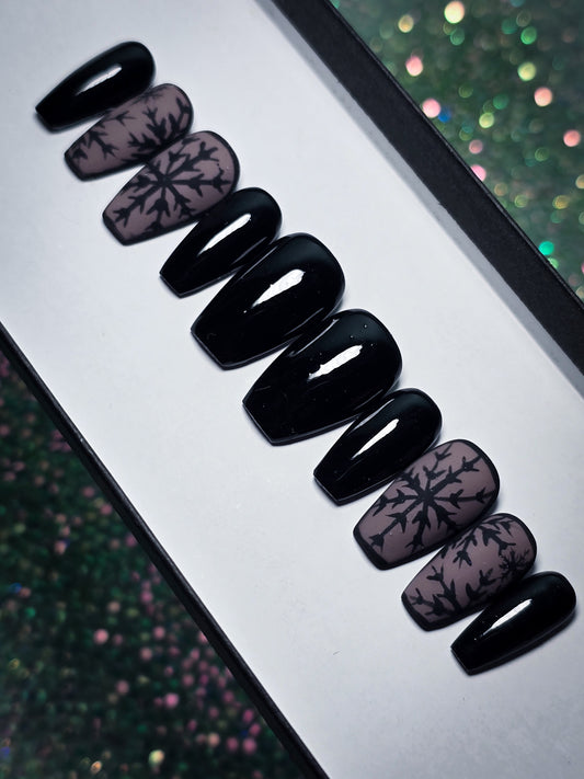 Dark Winter Press on Nail Set