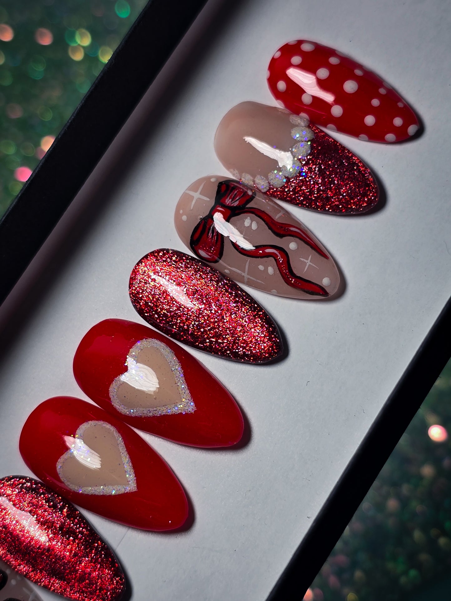 Holiday Heart Press on Nails