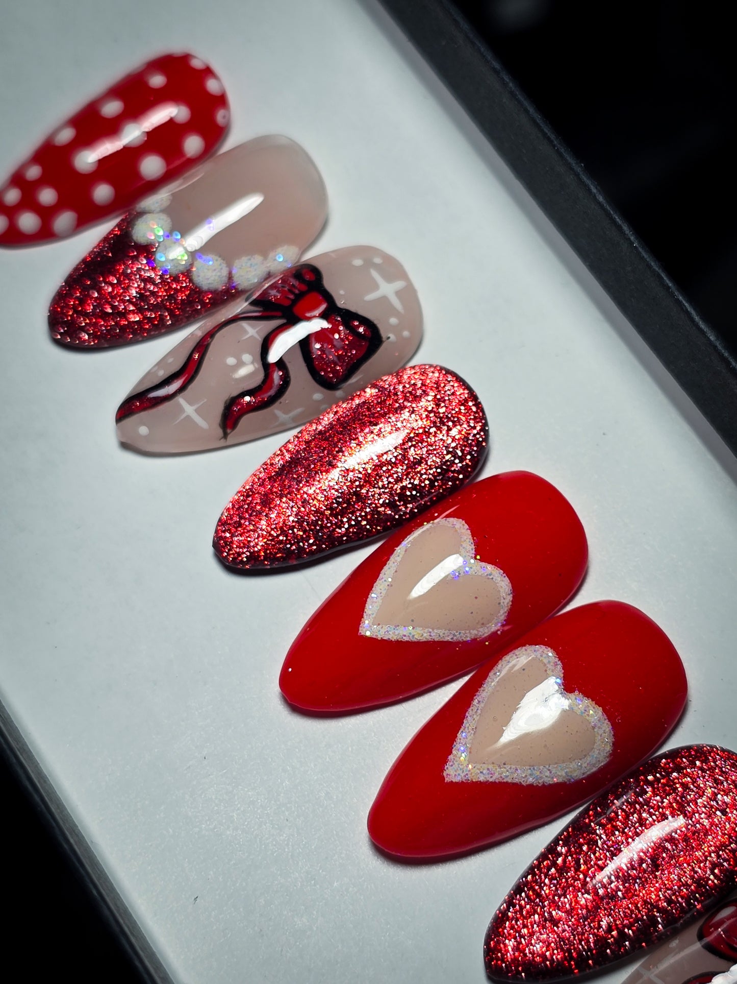 Holiday Heart Press on Nails