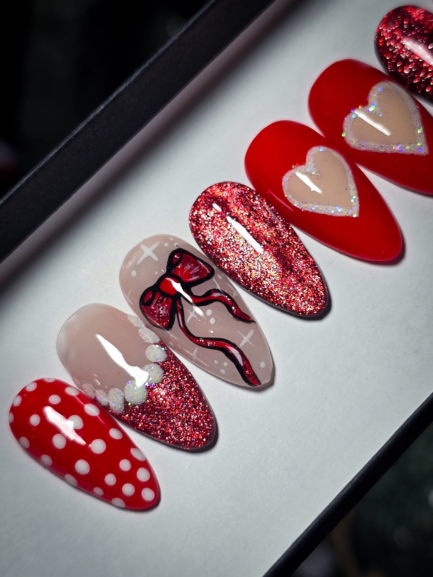 Holiday Heart Press on Nails