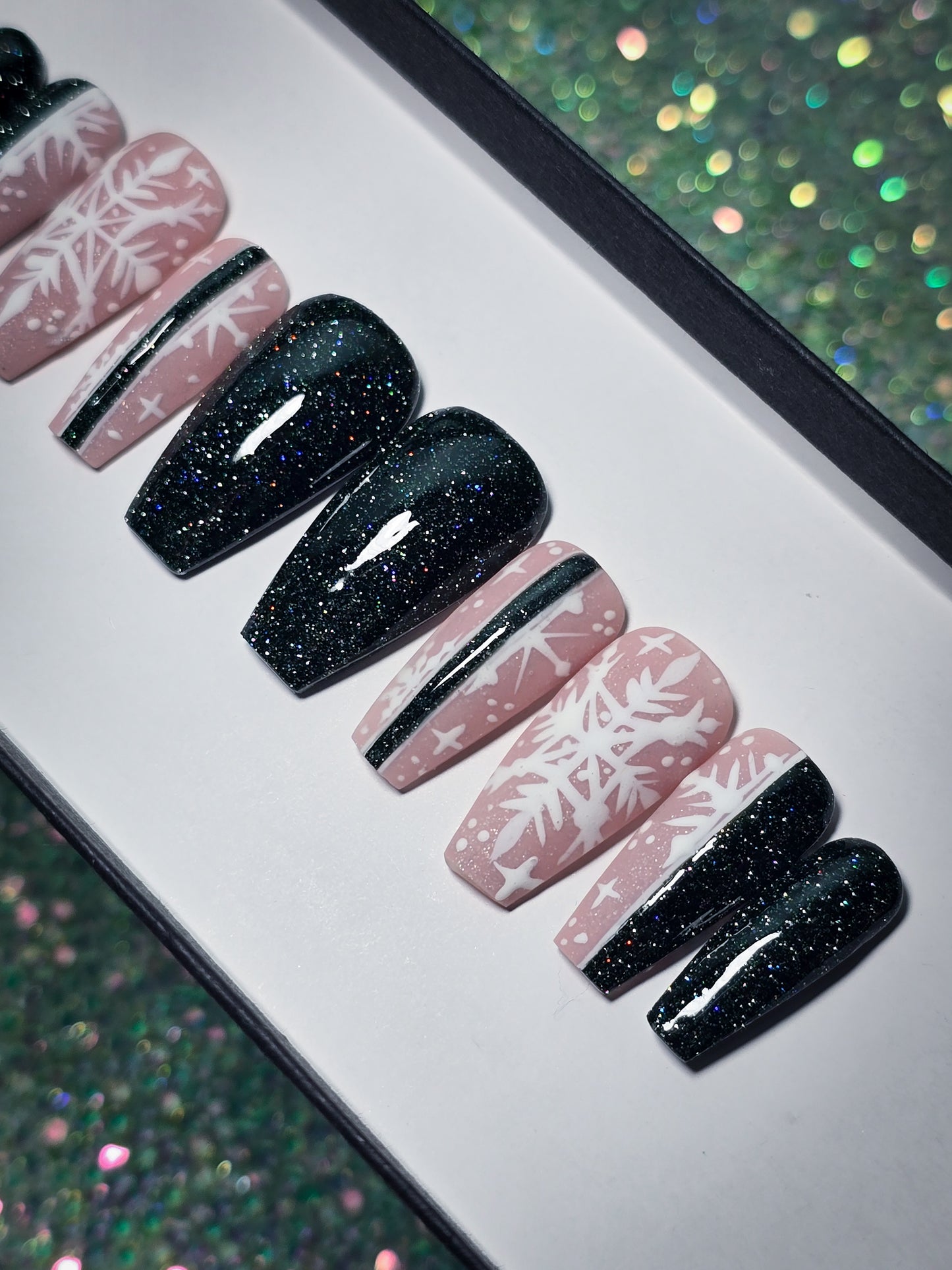 Glittering Frost Press on Nail Set