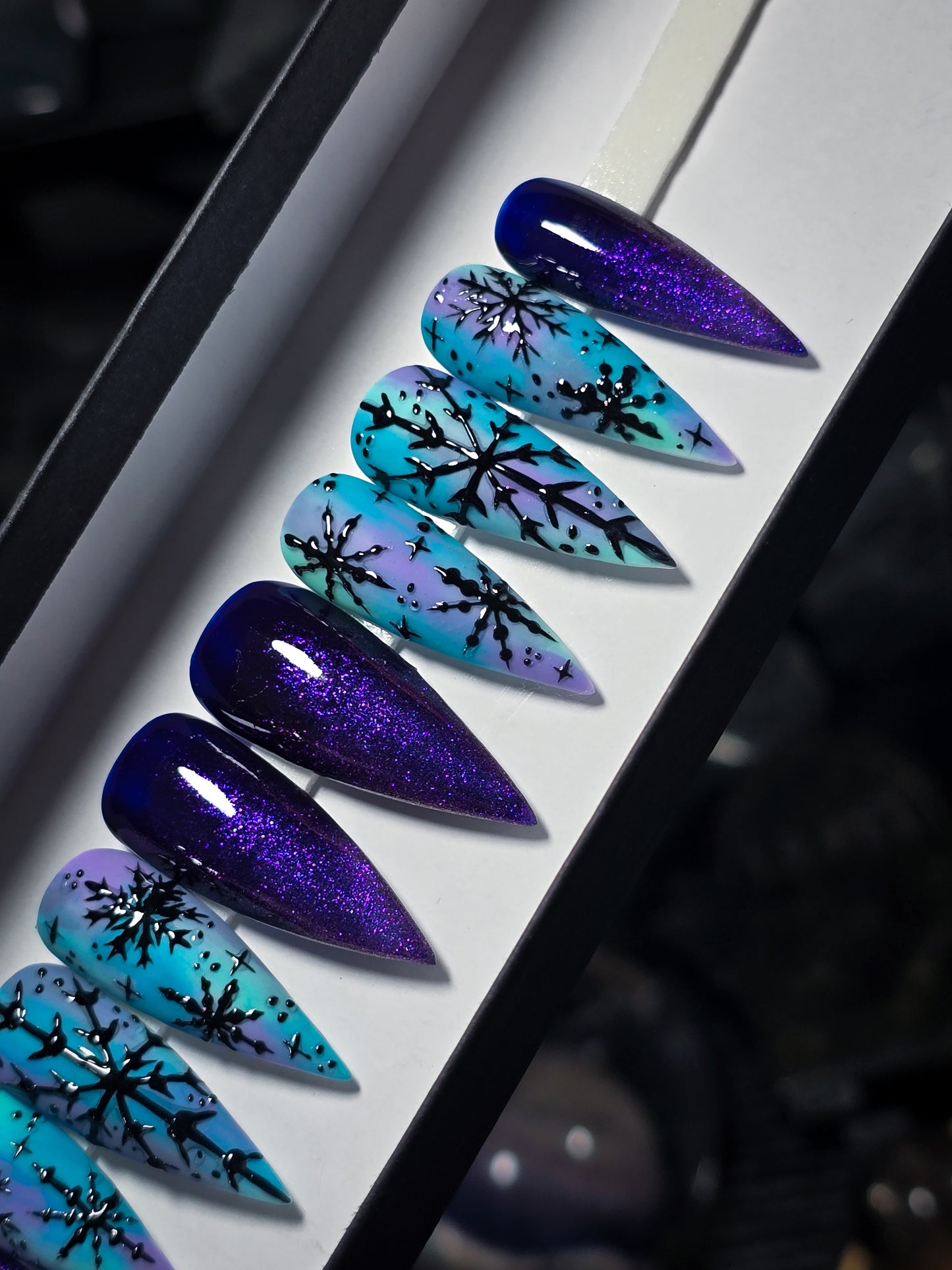 Mystic Winter (Glow in the dark) Press on Nail set