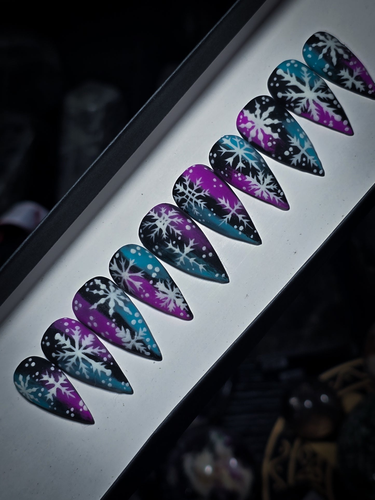 Cosmic Winter (Glow in the Dark) Press on Nail Set