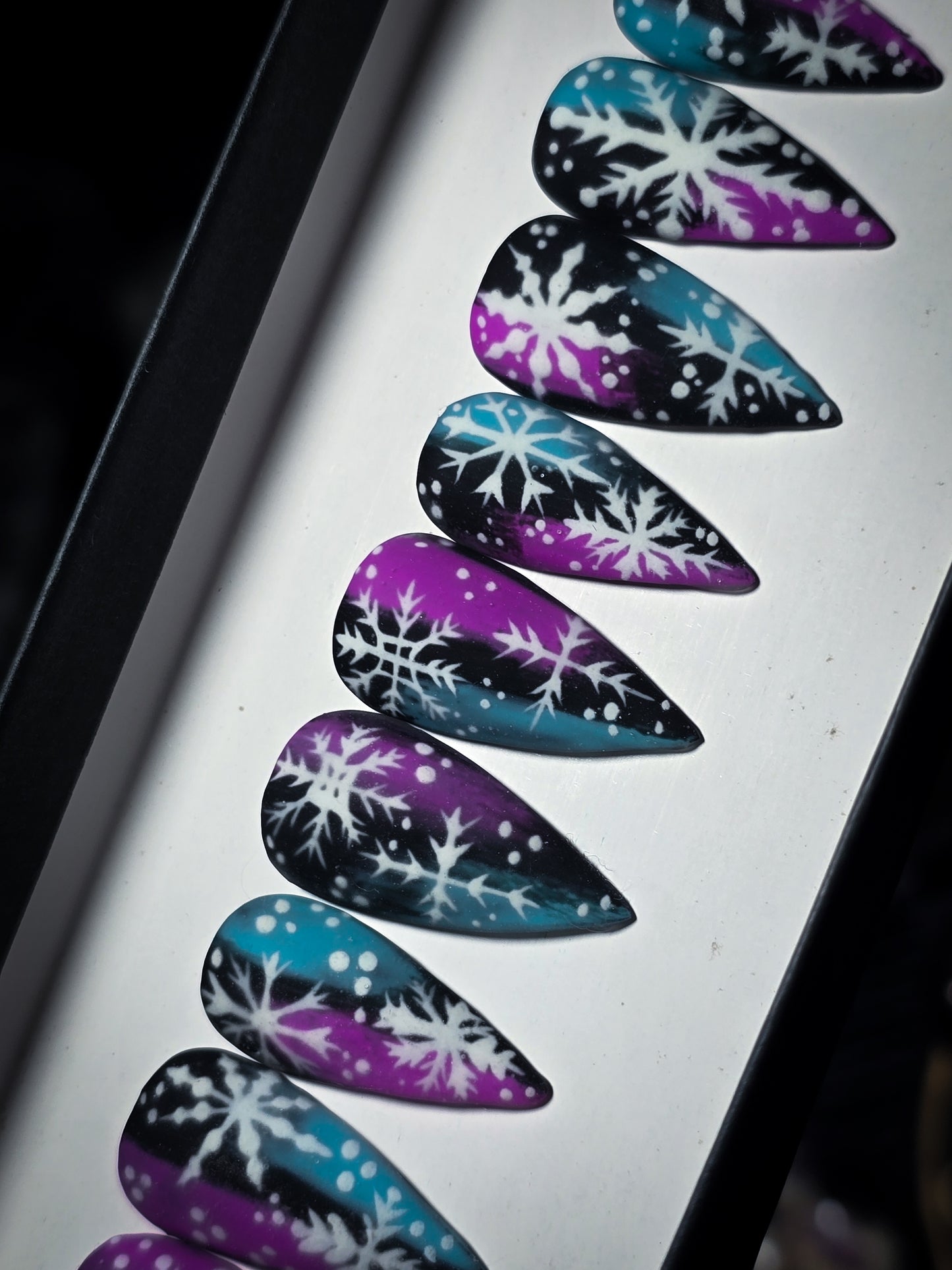 Cosmic Winter (Glow in the Dark) Press on Nail Set