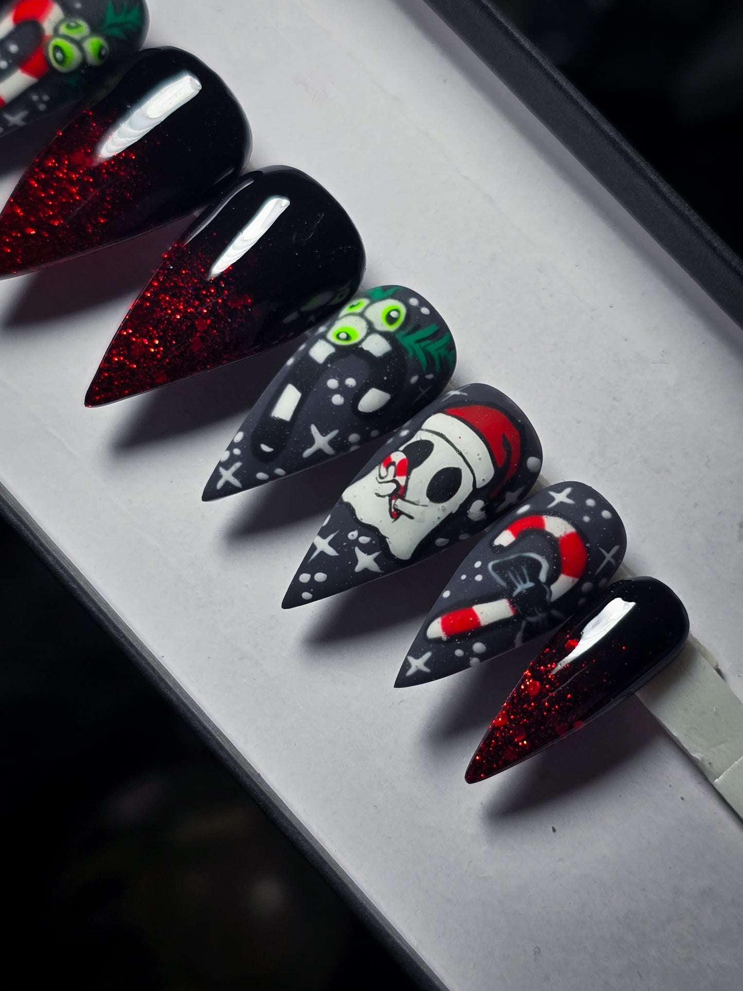 Creepy Christmas (thermal Reactive) Press on Nail Set