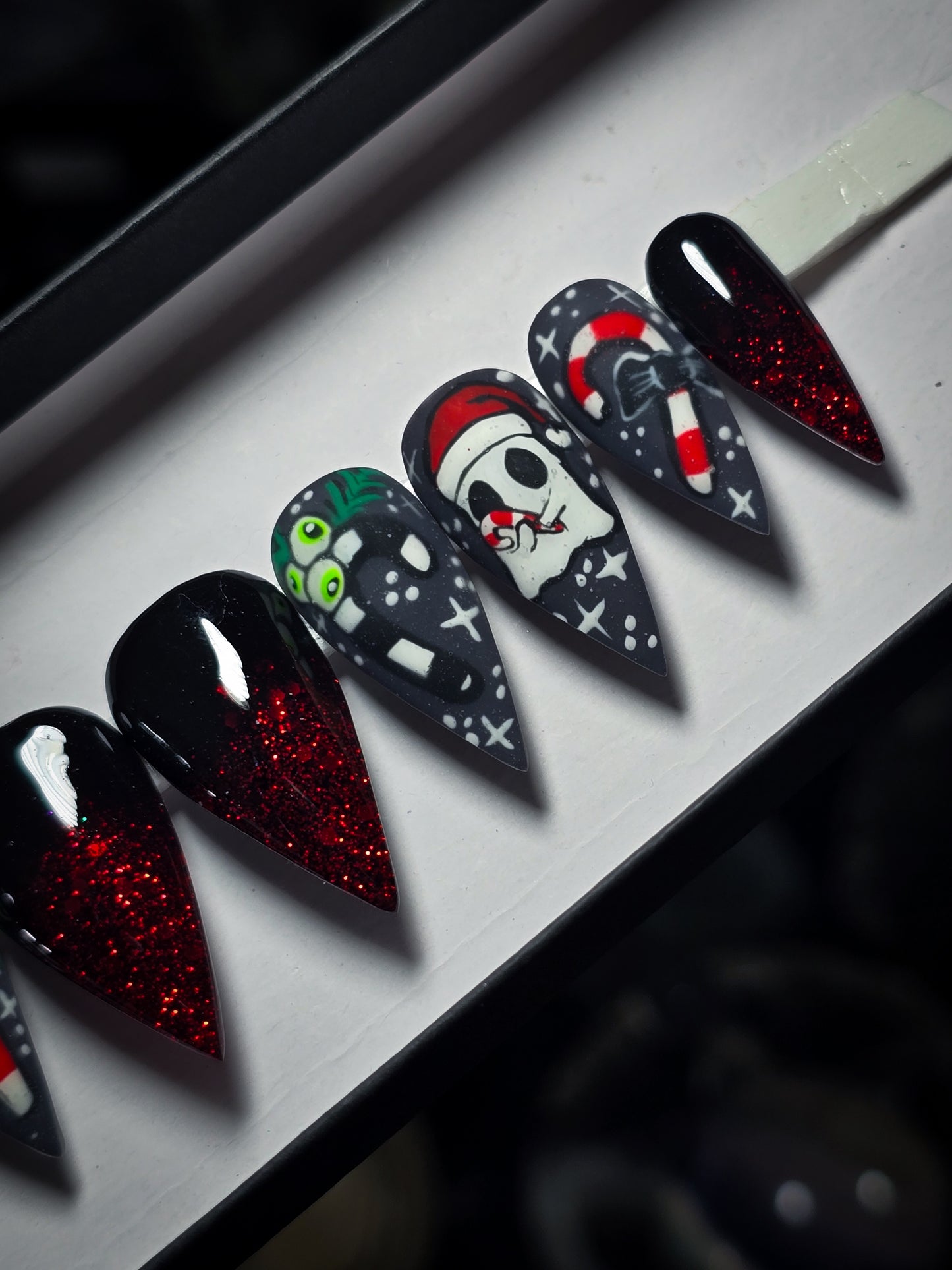 Creepy Christmas (thermal Reactive) Press on Nail Set