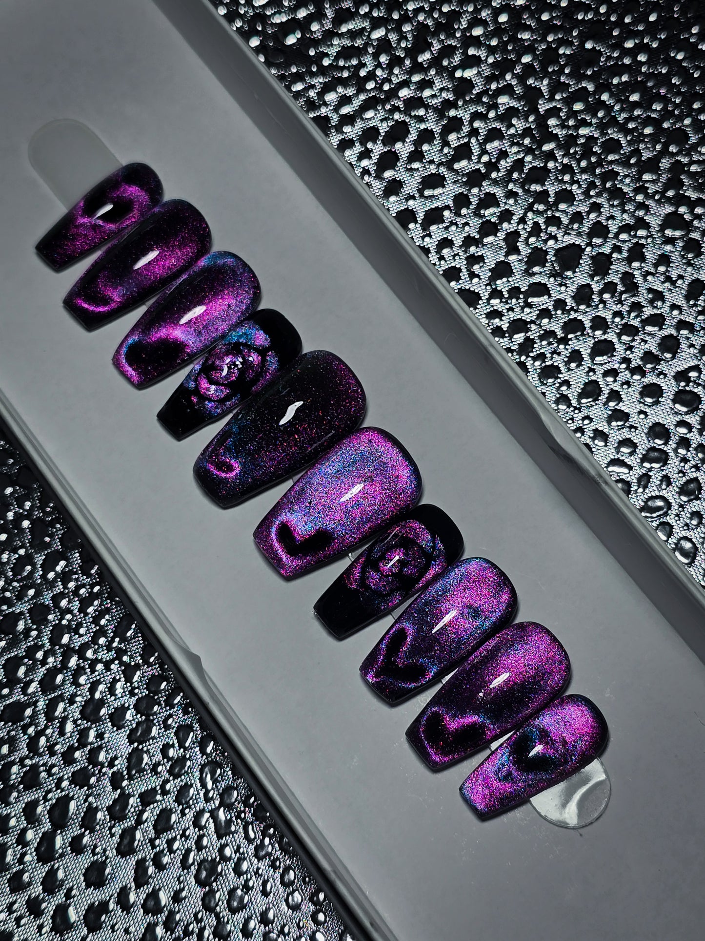 Midnight Heart Press on Nail set