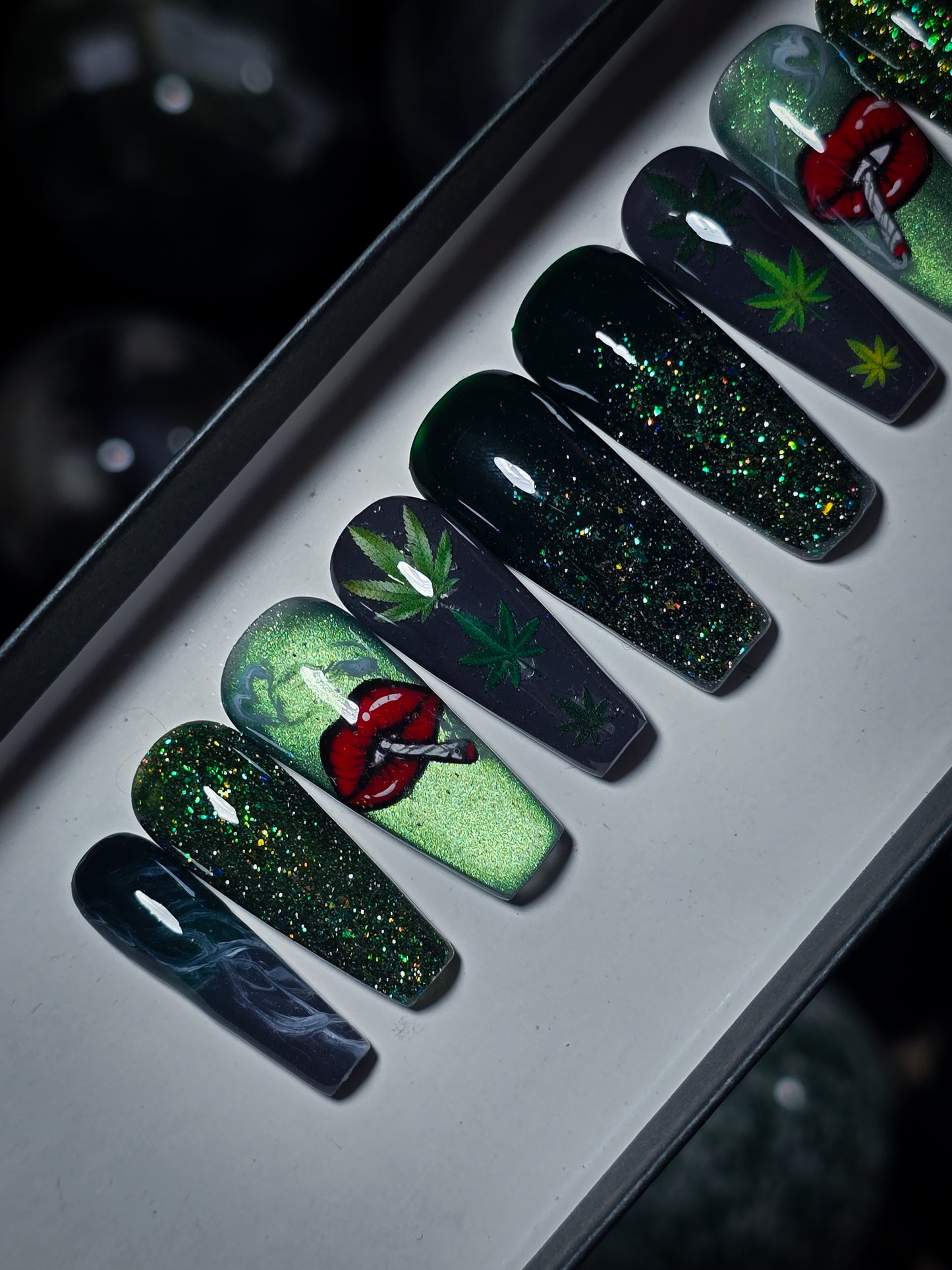 High Vibrations Press on Nail Set (Thermal Reactive)