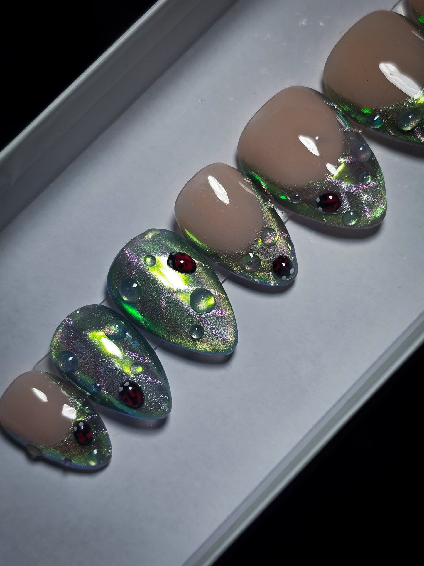 Raindrop Glow Press on Nail set