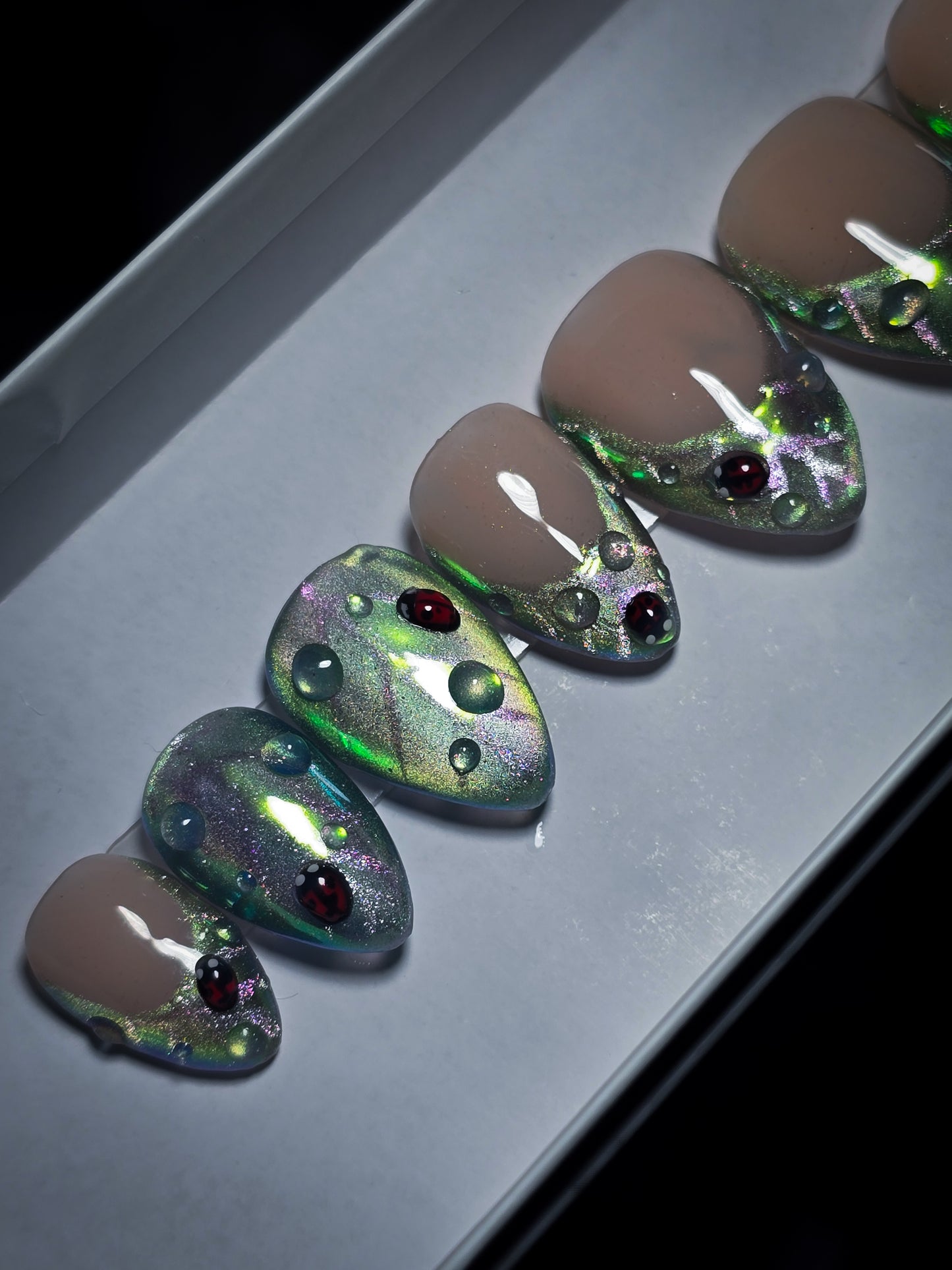 Raindrop Glow Press on Nail set