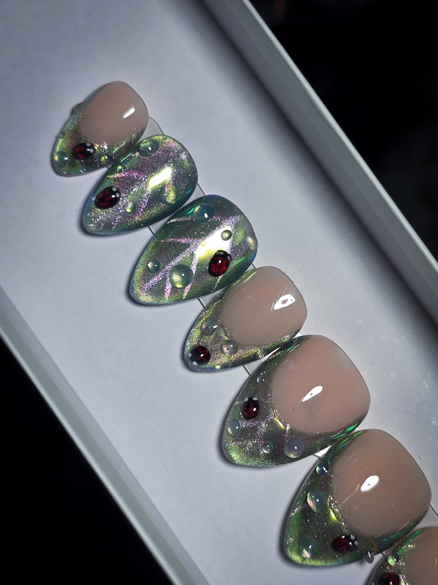 Raindrop Glow Press on Nail set