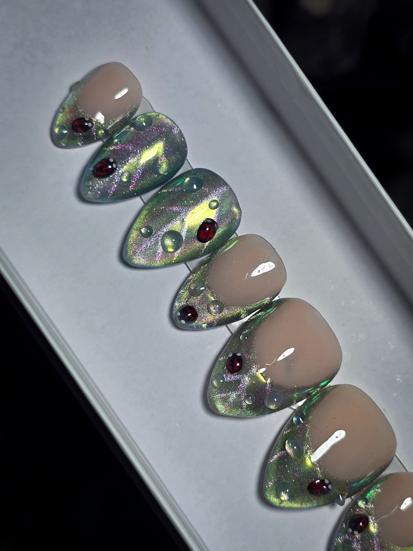 Raindrop Glow Press on Nail set