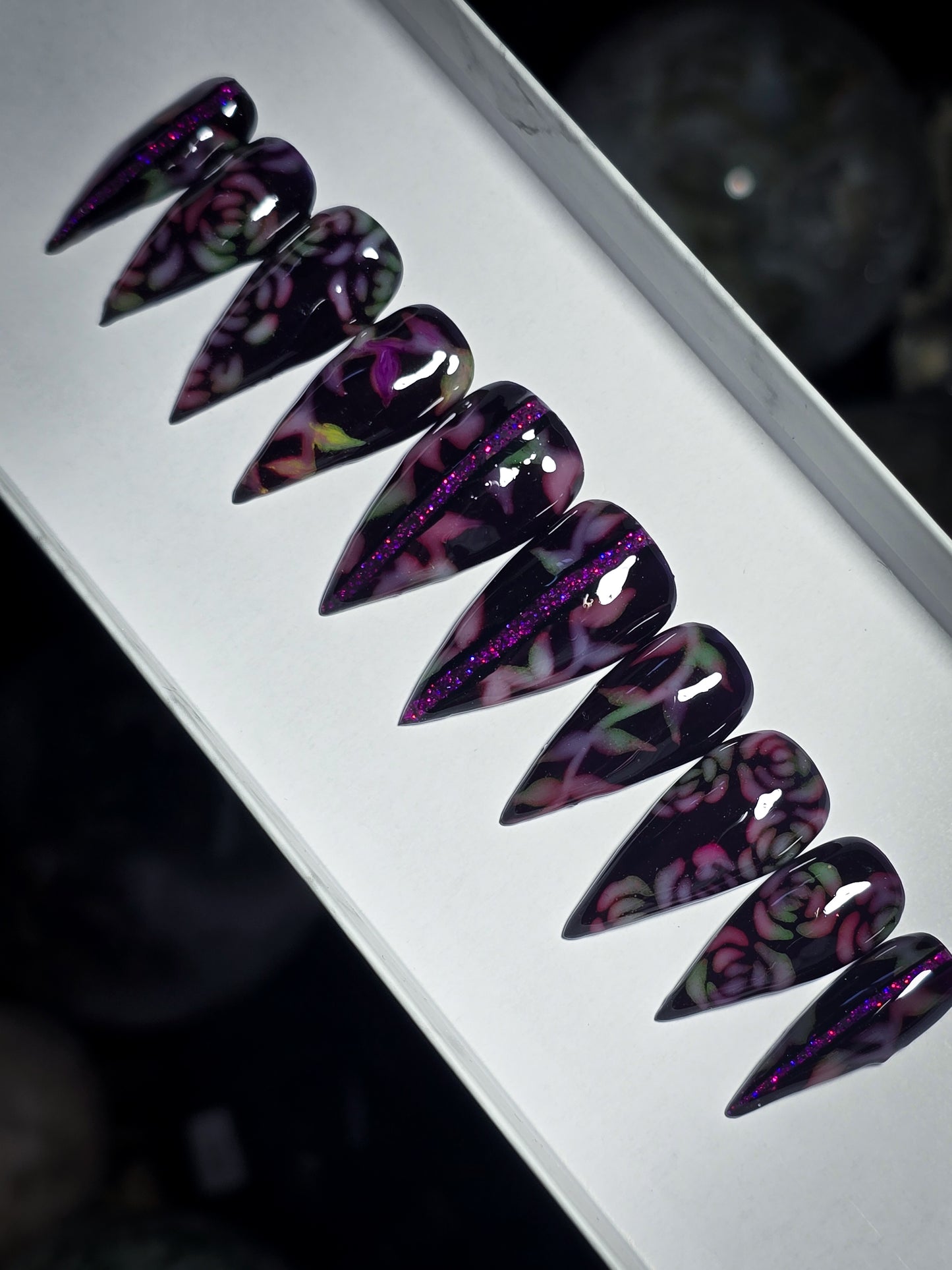 Electric Garden Press on Nail Set