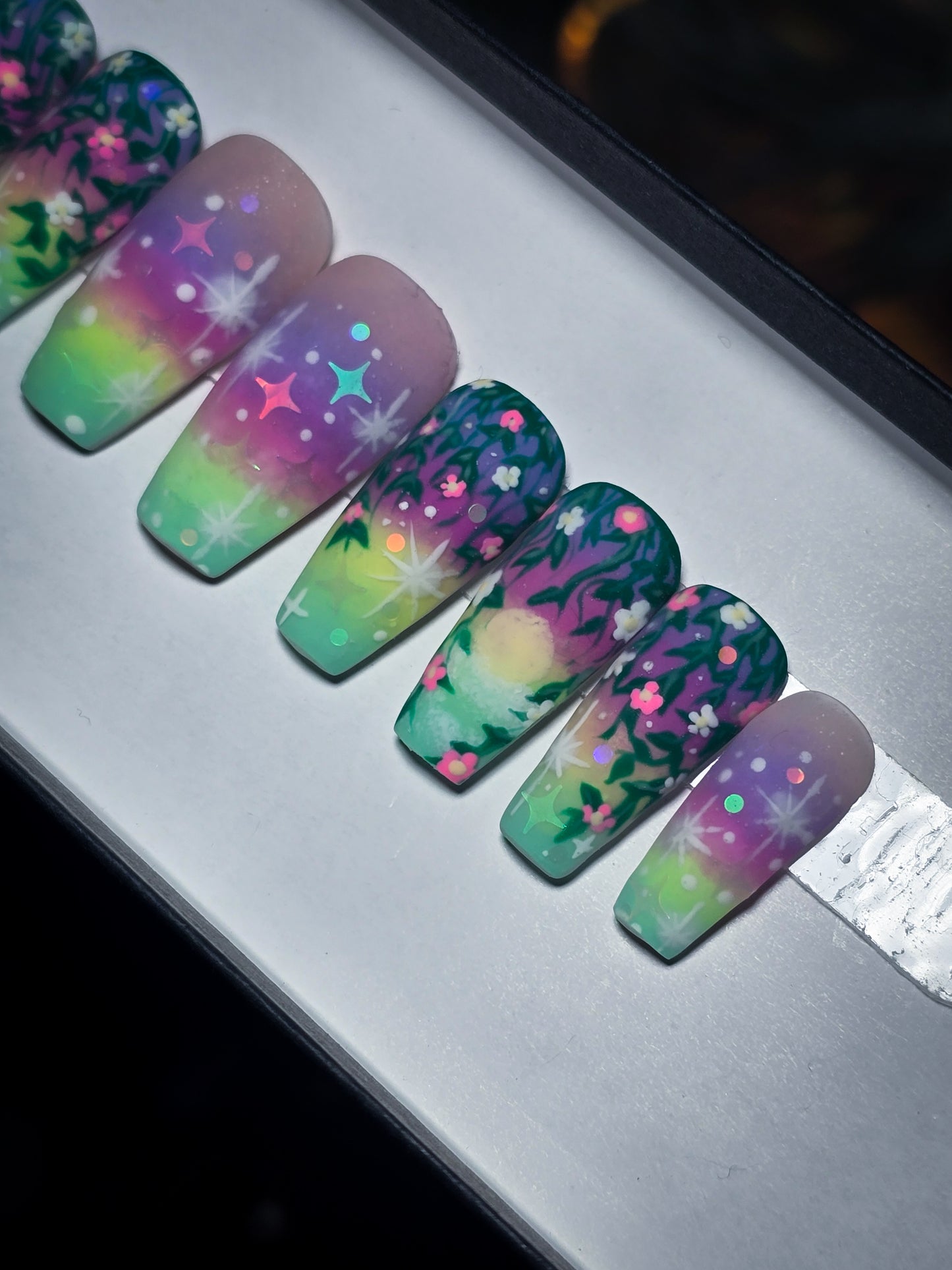 Aurora Garden Press on Nail Set (Glow in the dark and thermal Reactive)
