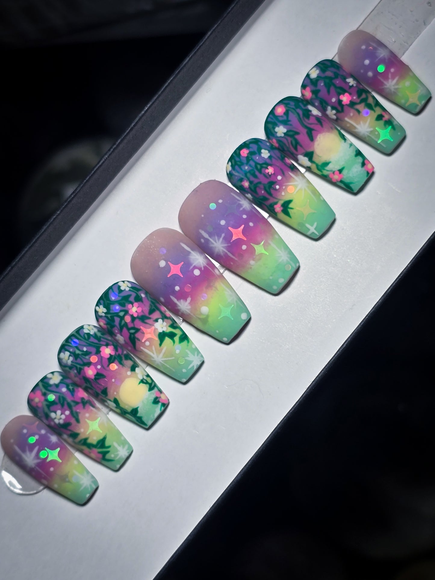 Aurora Garden Press on Nail Set (Glow in the dark and thermal Reactive)