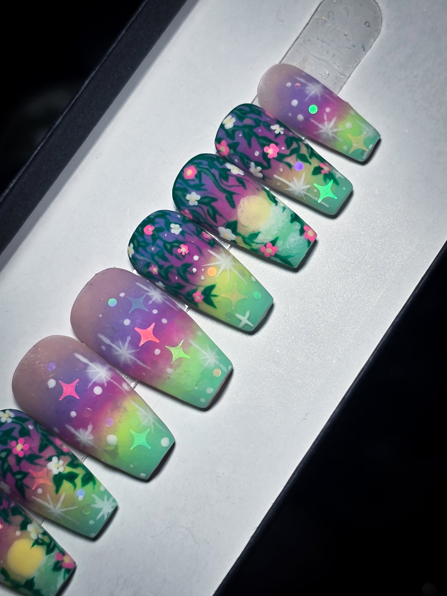 Aurora Garden Press on Nail Set (Glow in the dark and thermal Reactive)