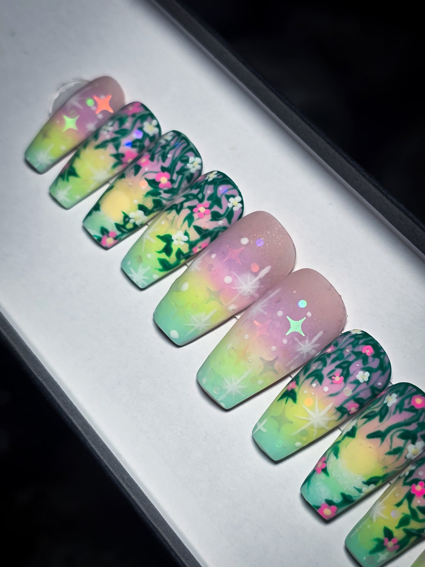 Aurora Garden Press on Nail Set (Glow in the dark and thermal Reactive)