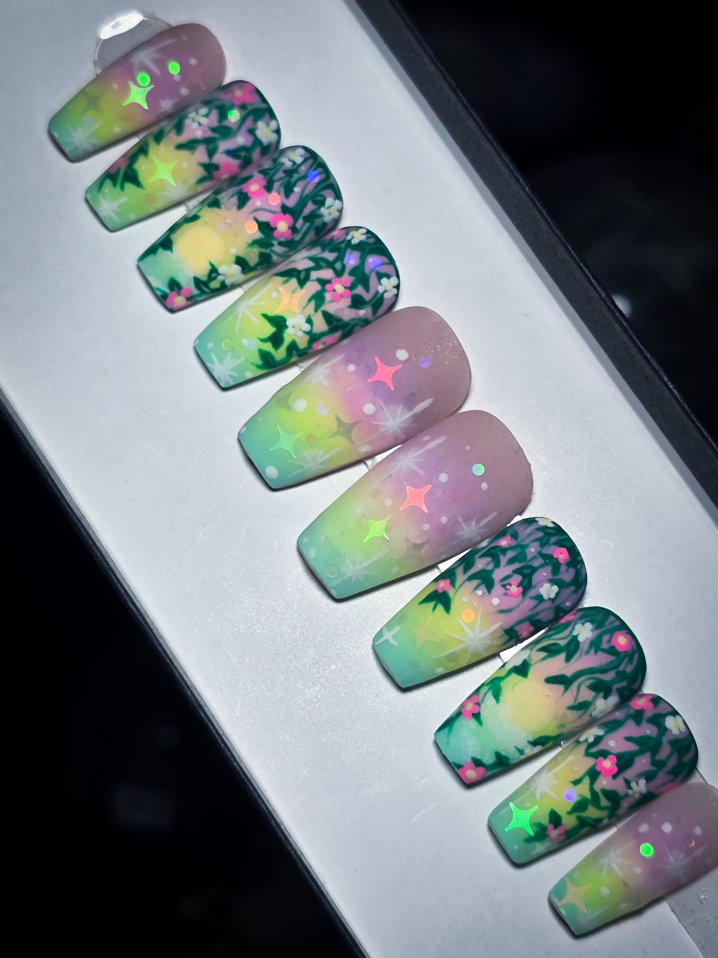 Aurora Garden Press on Nail Set (Glow in the dark and thermal Reactive)