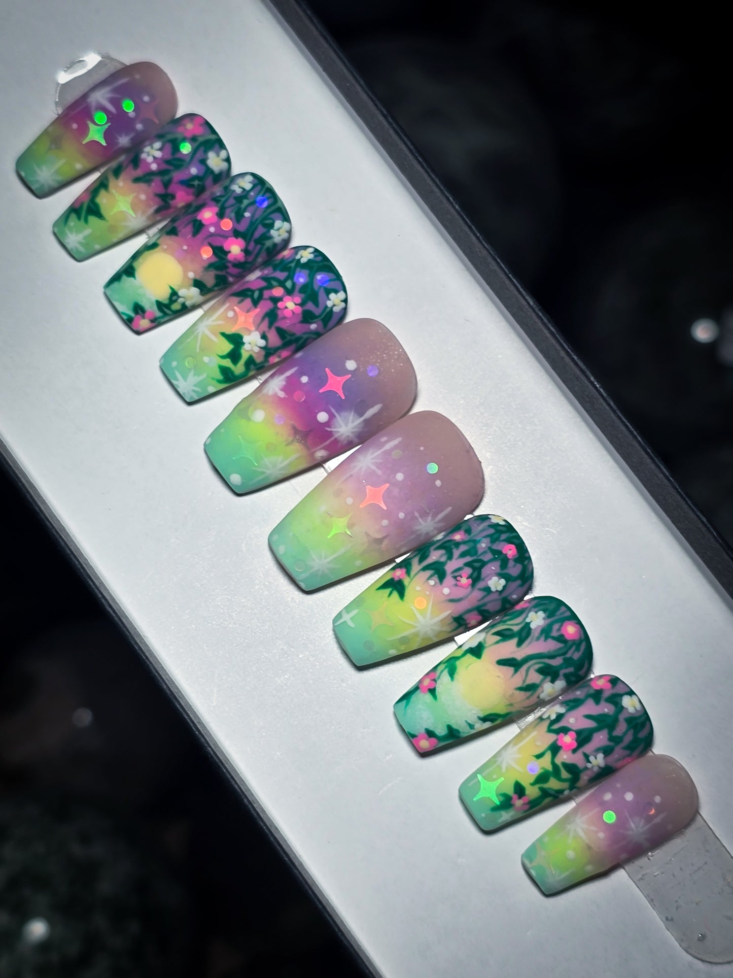 Aurora Garden Press on Nail Set (Glow in the dark and thermal Reactive)