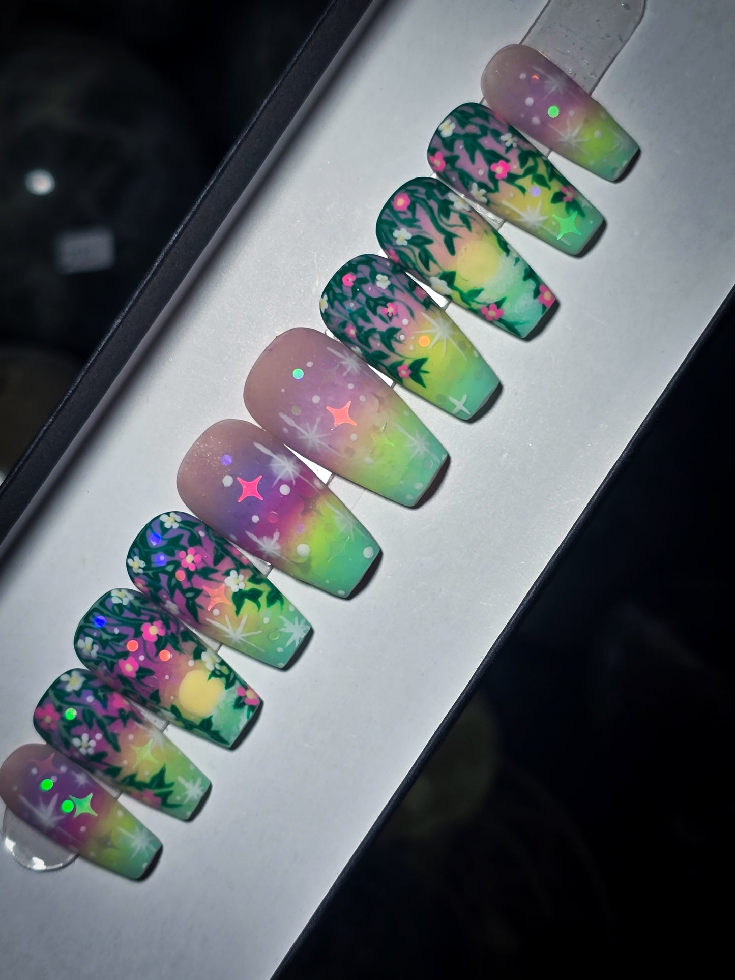 Aurora Garden Press on Nail Set (Glow in the dark and thermal Reactive)