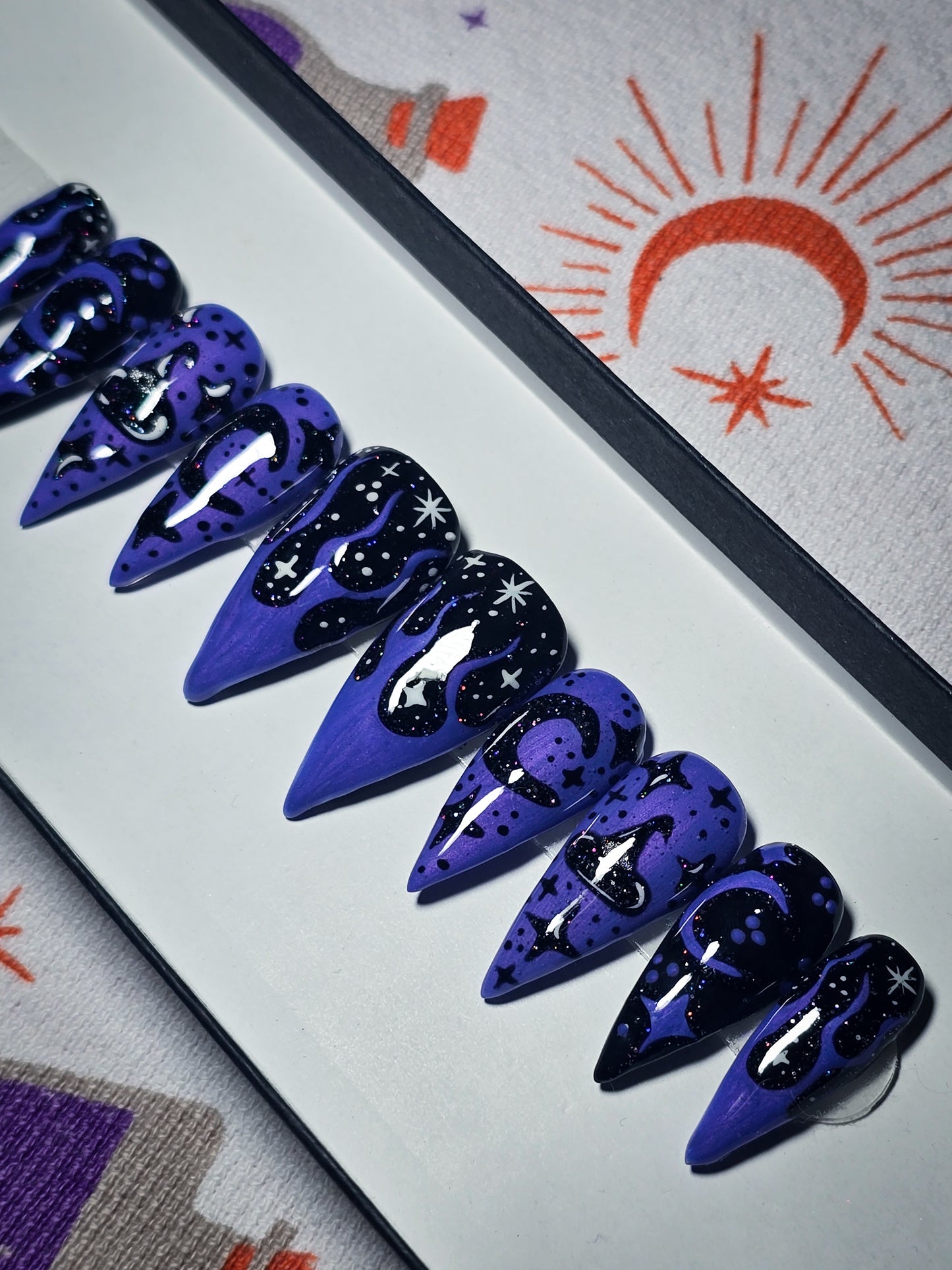 Celestial Shapeshifter (Thermal Reactive) Press on Nail Set