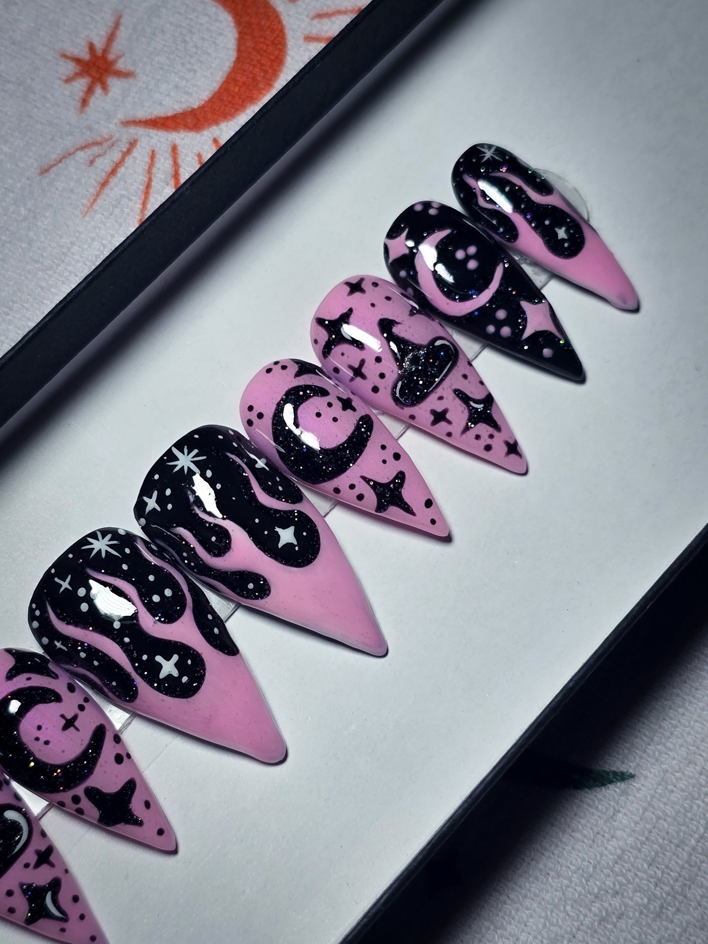 Celestial Shapeshifter (Thermal Reactive) Press on Nail Set