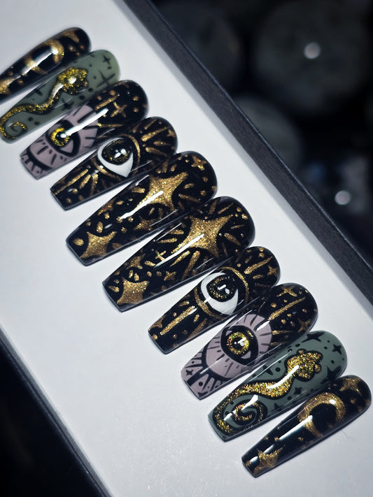 Serpents Fortune Press on Nail Set