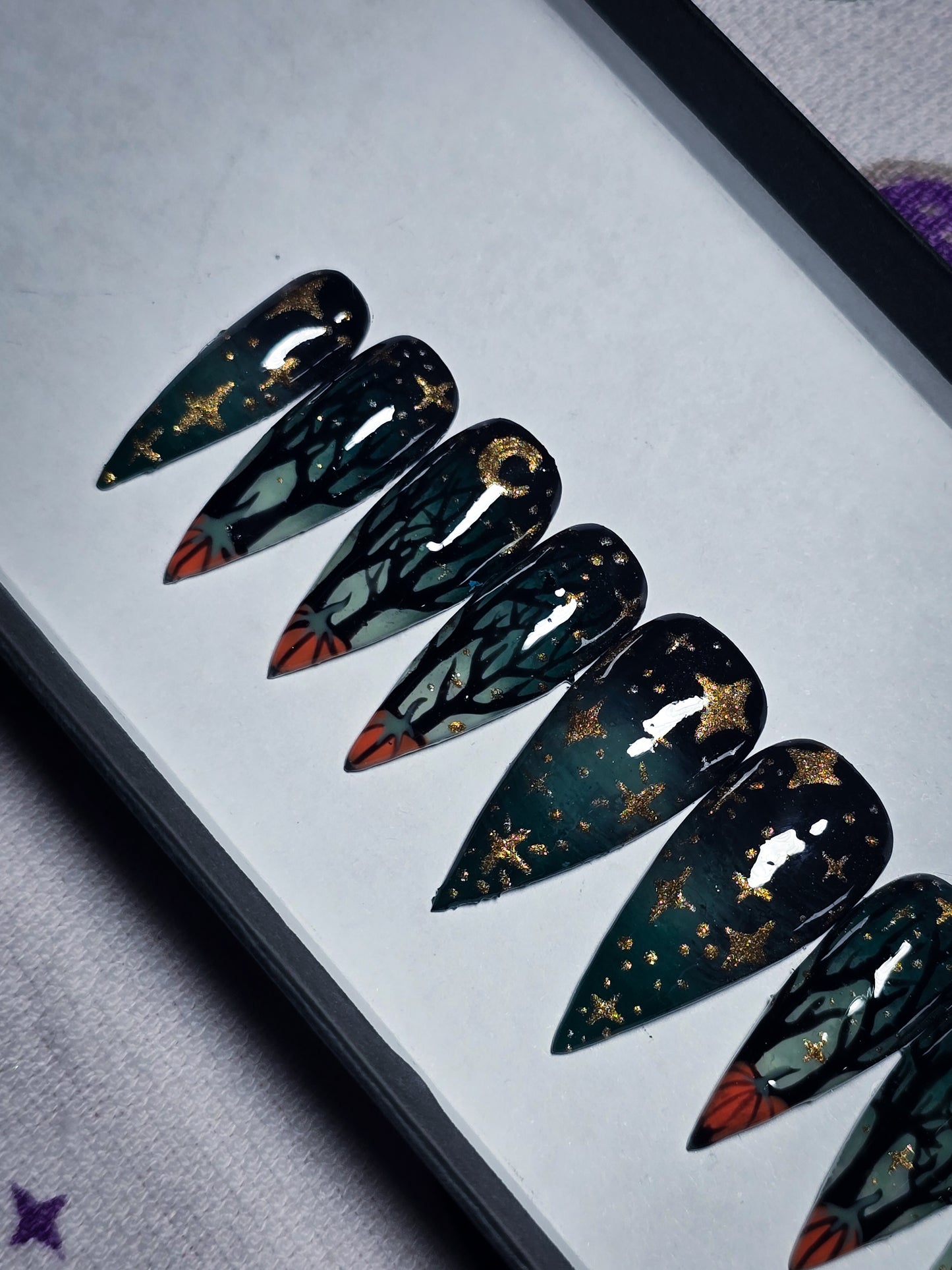 Starlit Hollow Press on Nail Set