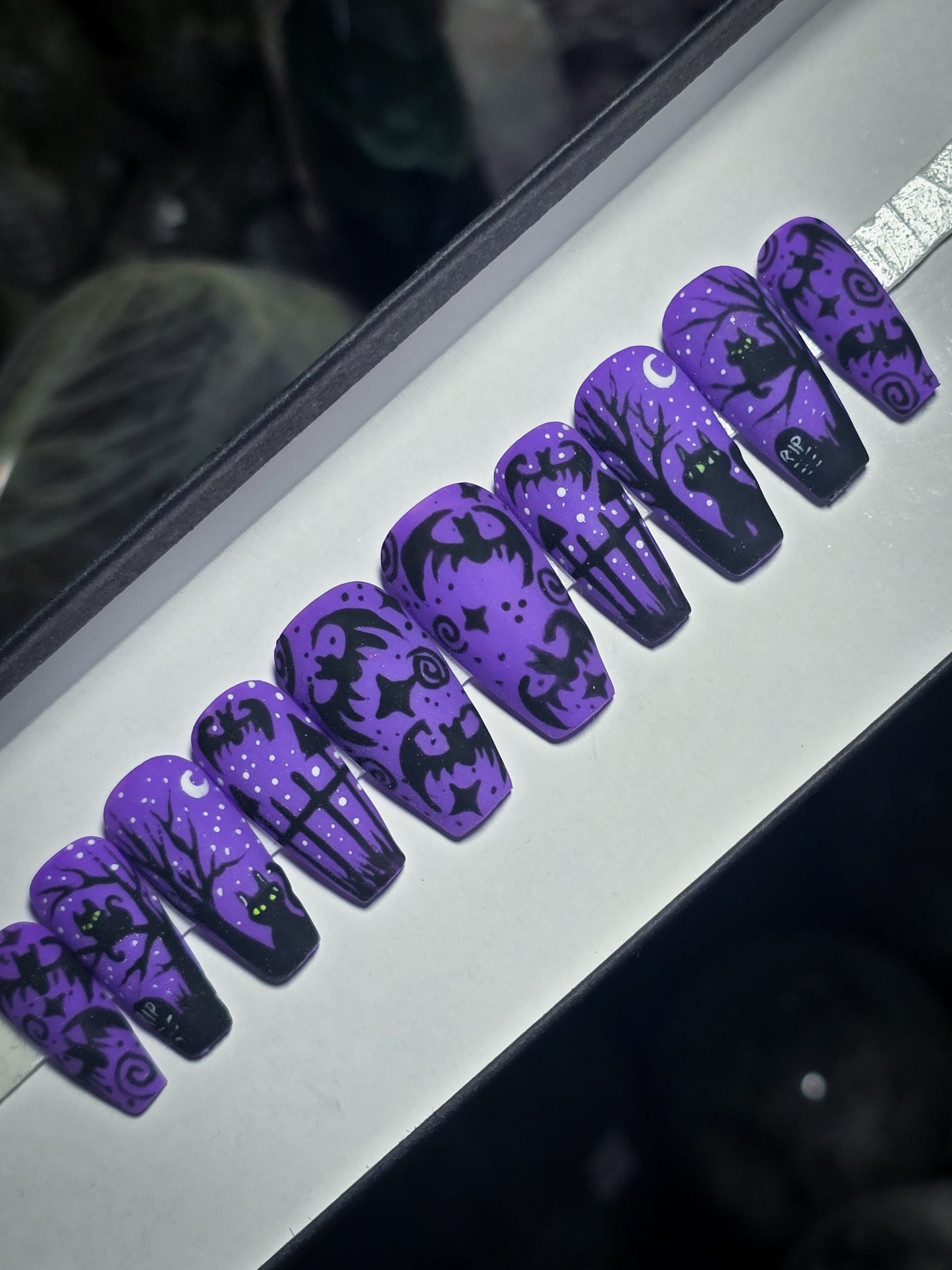 The Witching Grounds (Glow in the Dark) Press on Nail Set