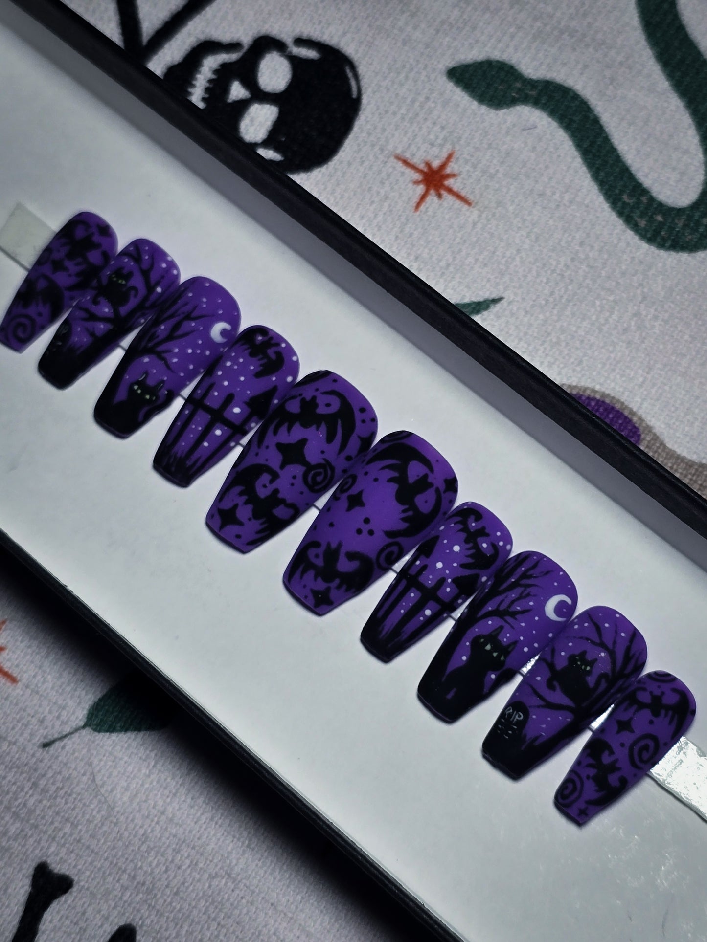 The Witching Grounds (Glow in the Dark) Press on Nail Set
